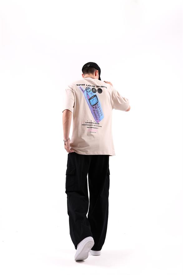 Love Hurts Sırt Baskılı Oversize Tişört Taş Rengi