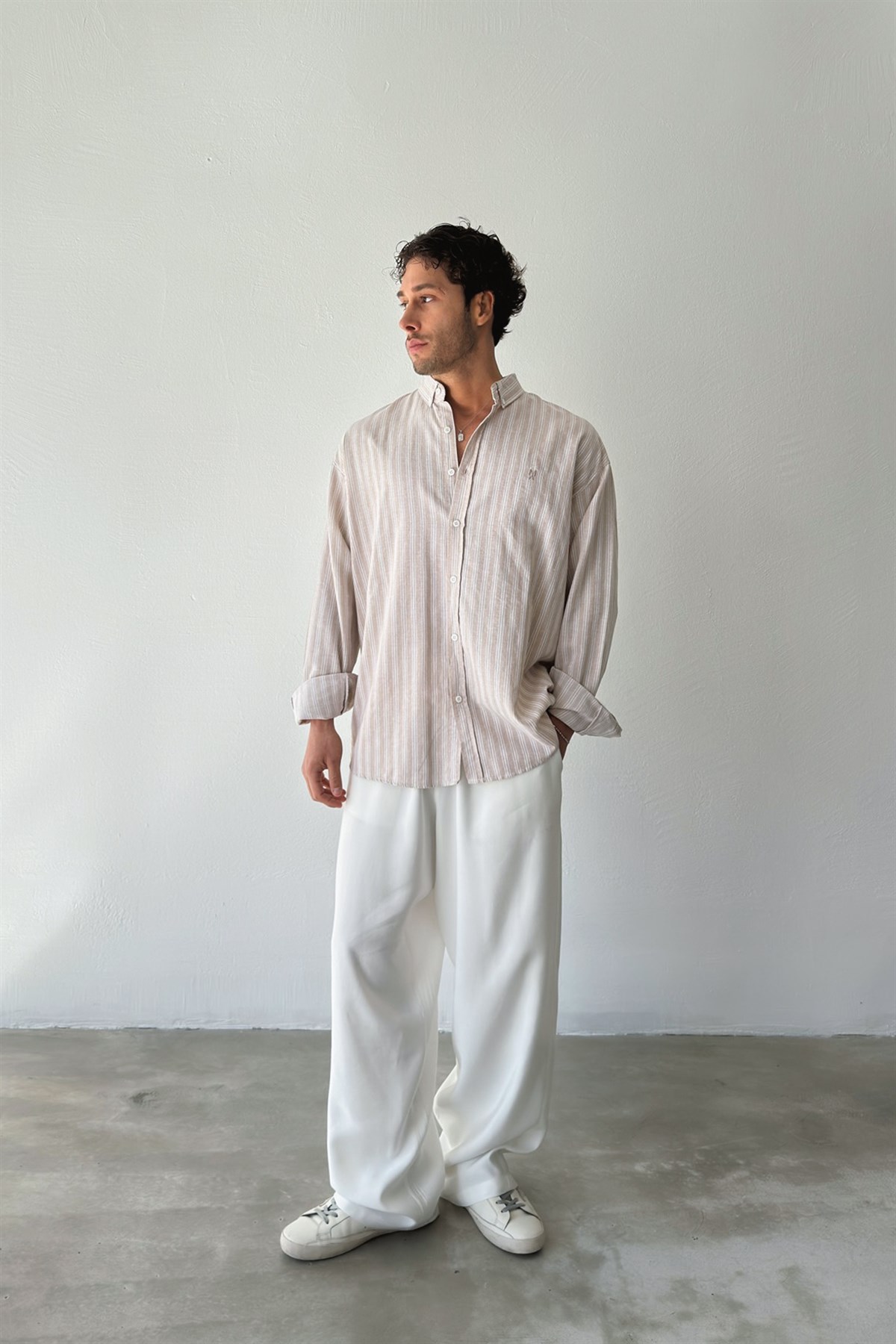 Makeba Nakışlı Çizgili Bej Keten Gömlek