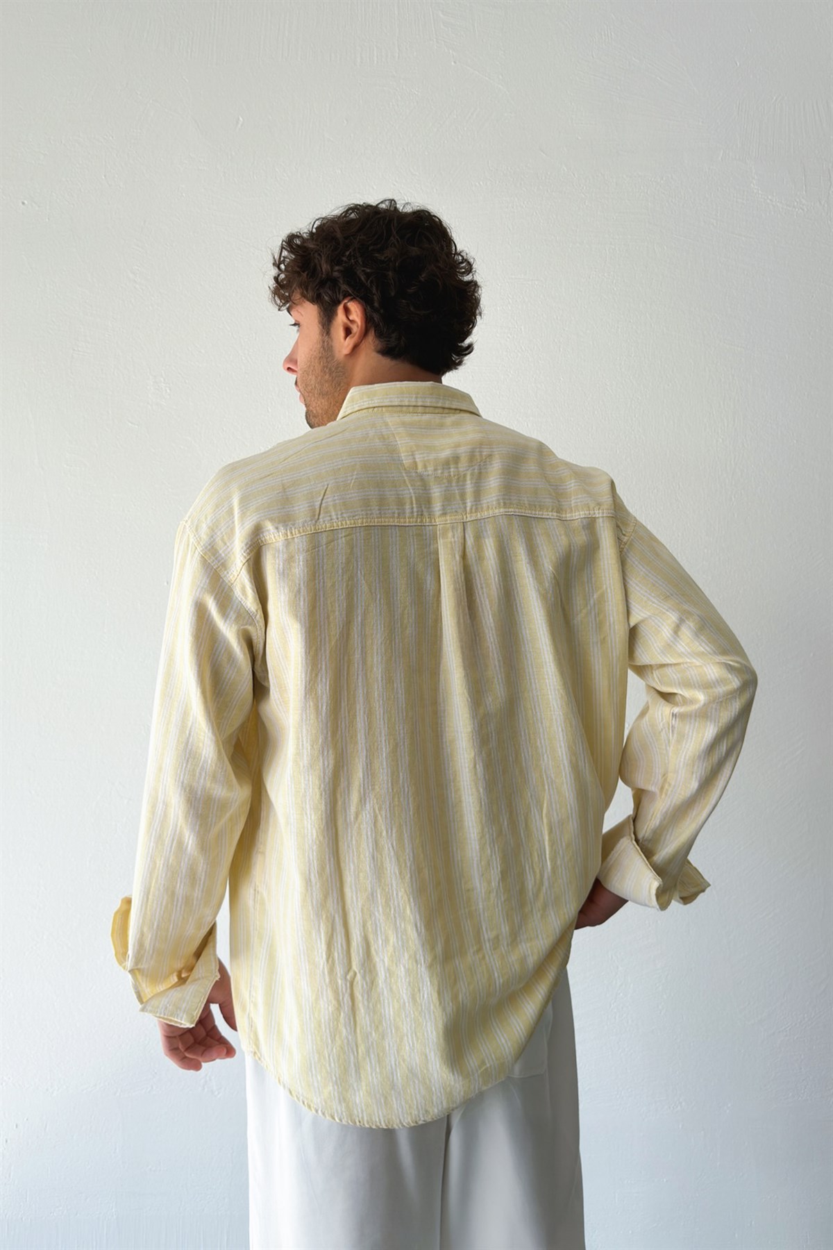 Makeba Nakışlı Çizgili Sarı Keten Gömlek