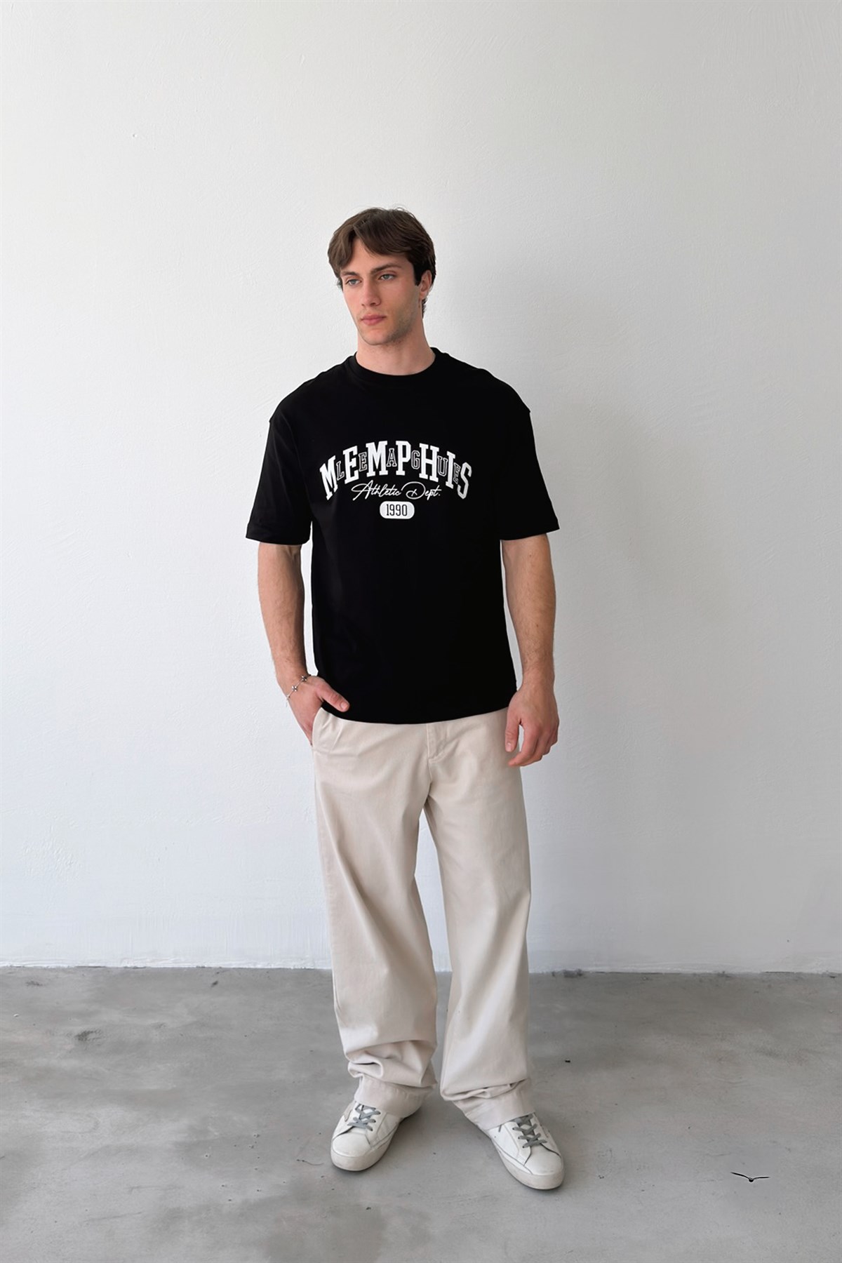 Memphis Baskılı Tişört