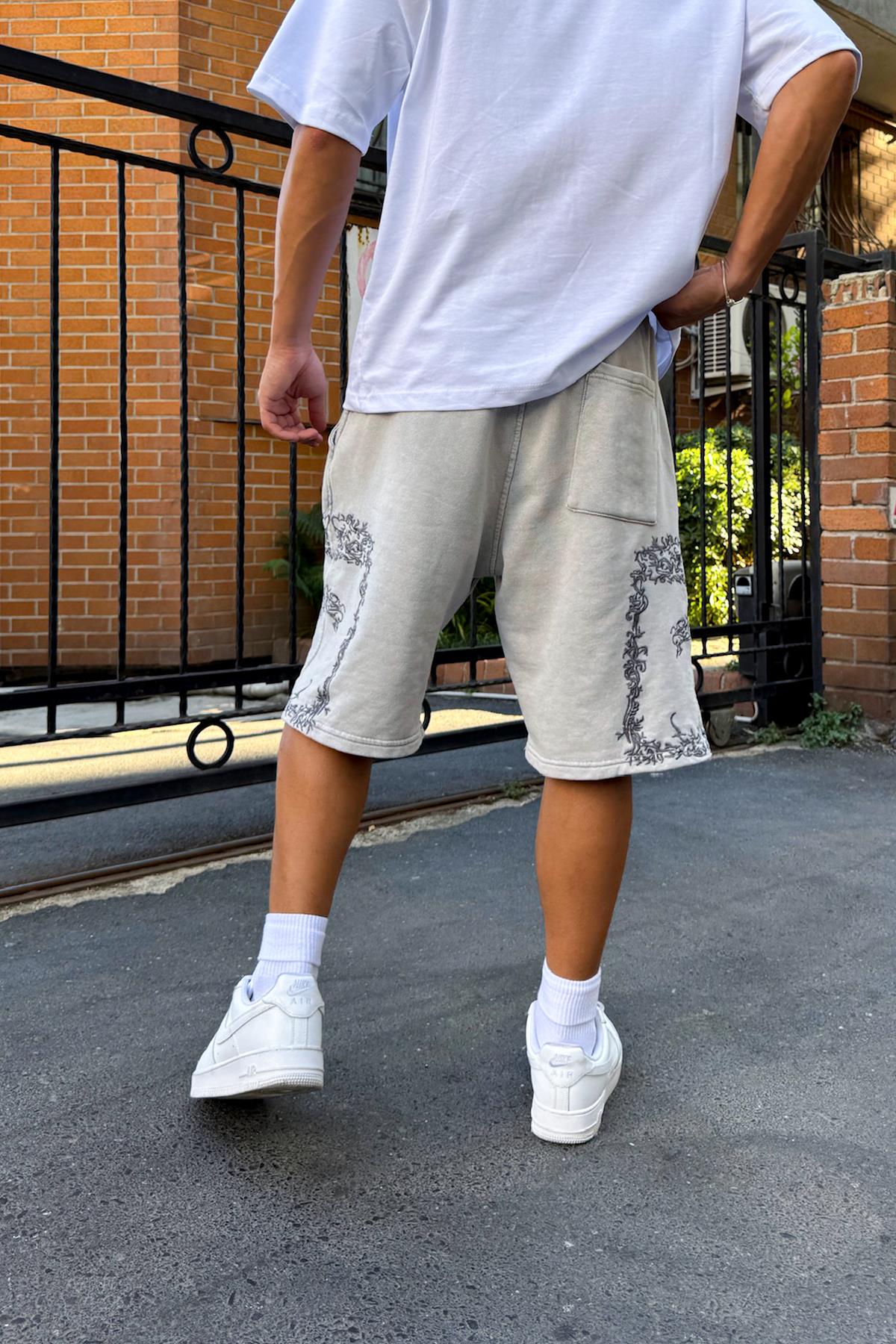 Nakışlı Bel Lastikli Şort Gri