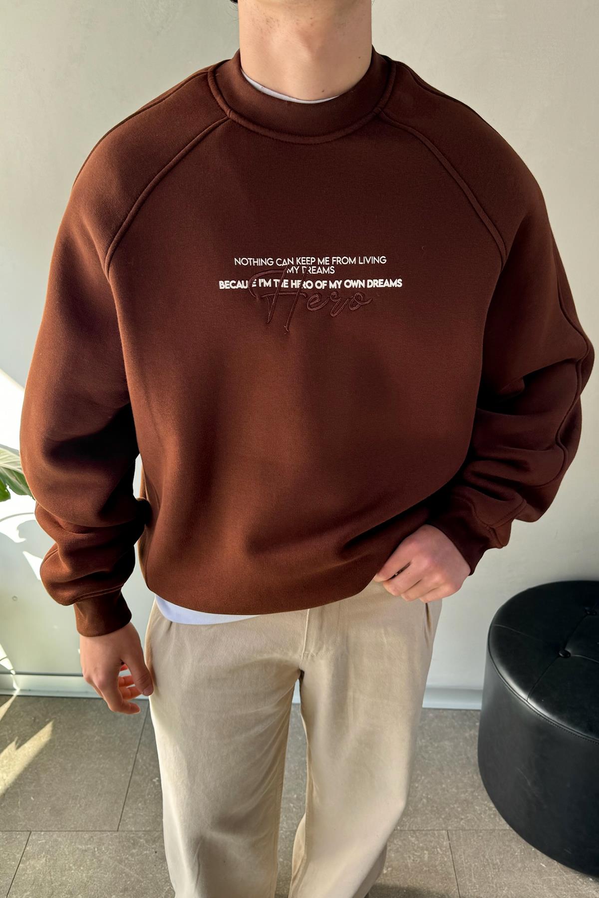 Ön Baskılı Bisiklet Yaka Sweatshirt