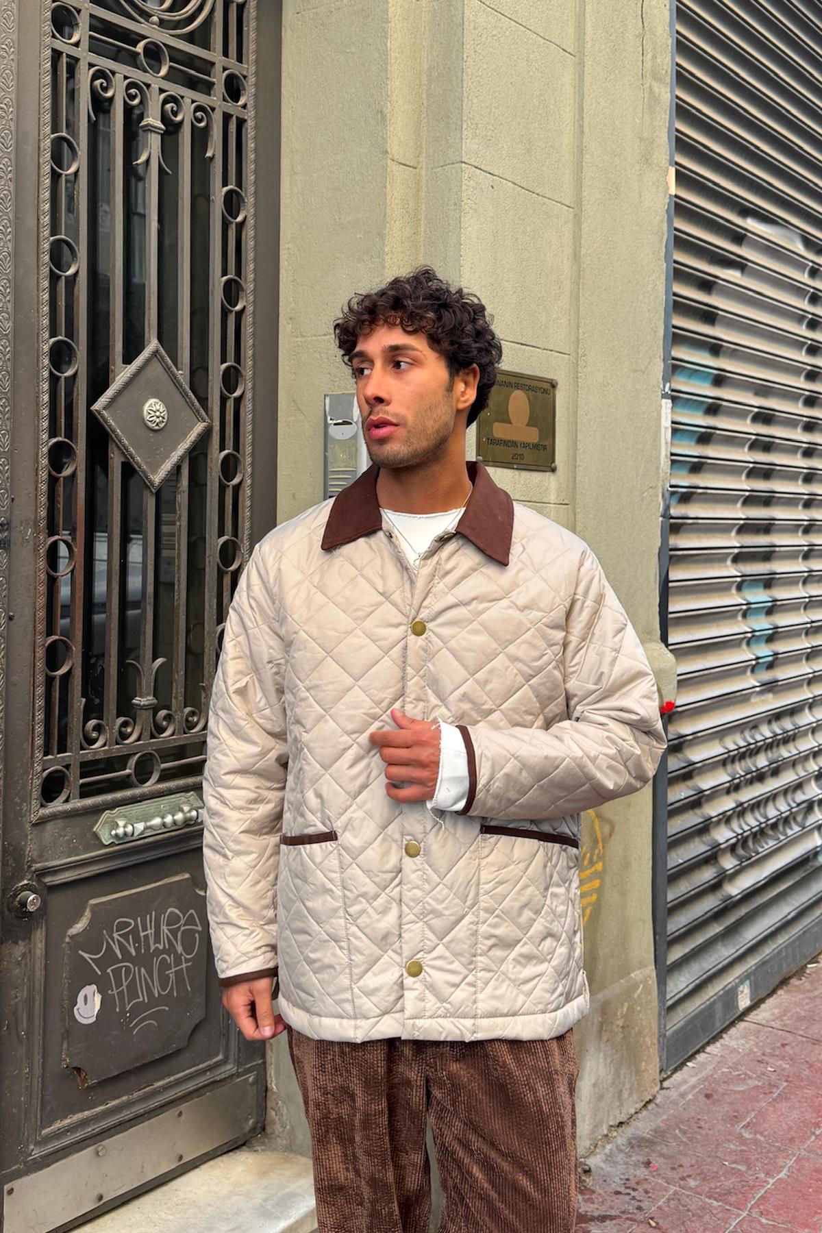 Ön Cep Detay Kapitone Ceket Bej