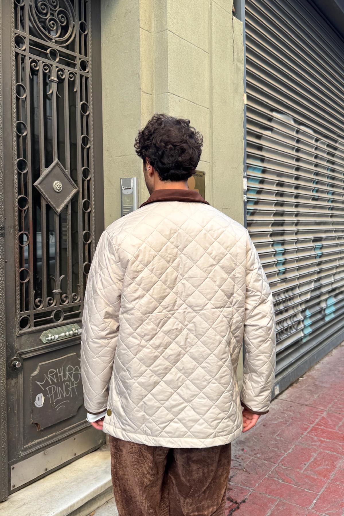 Ön Cep Detay Kapitone Ceket Bej