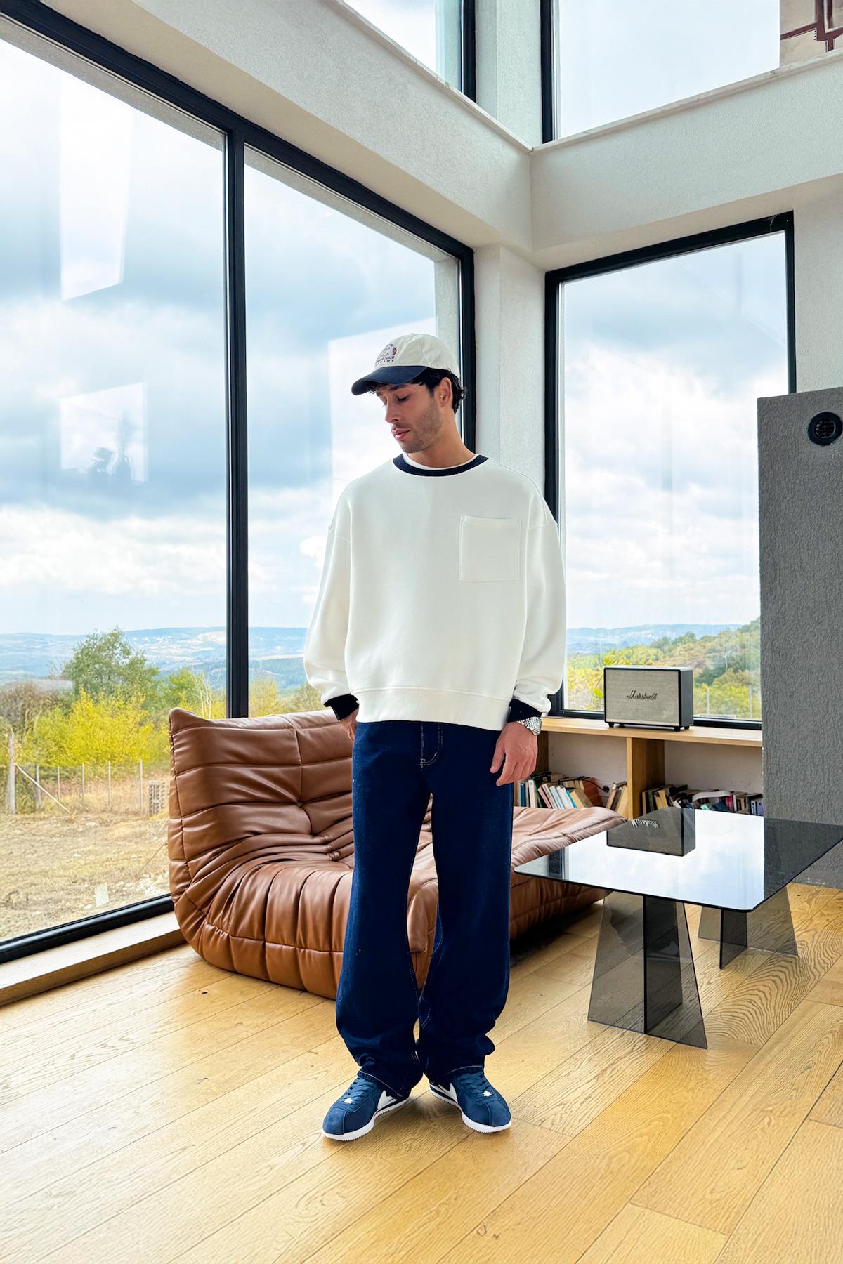 Ön Cep Detay Sweatshirt Beyaz