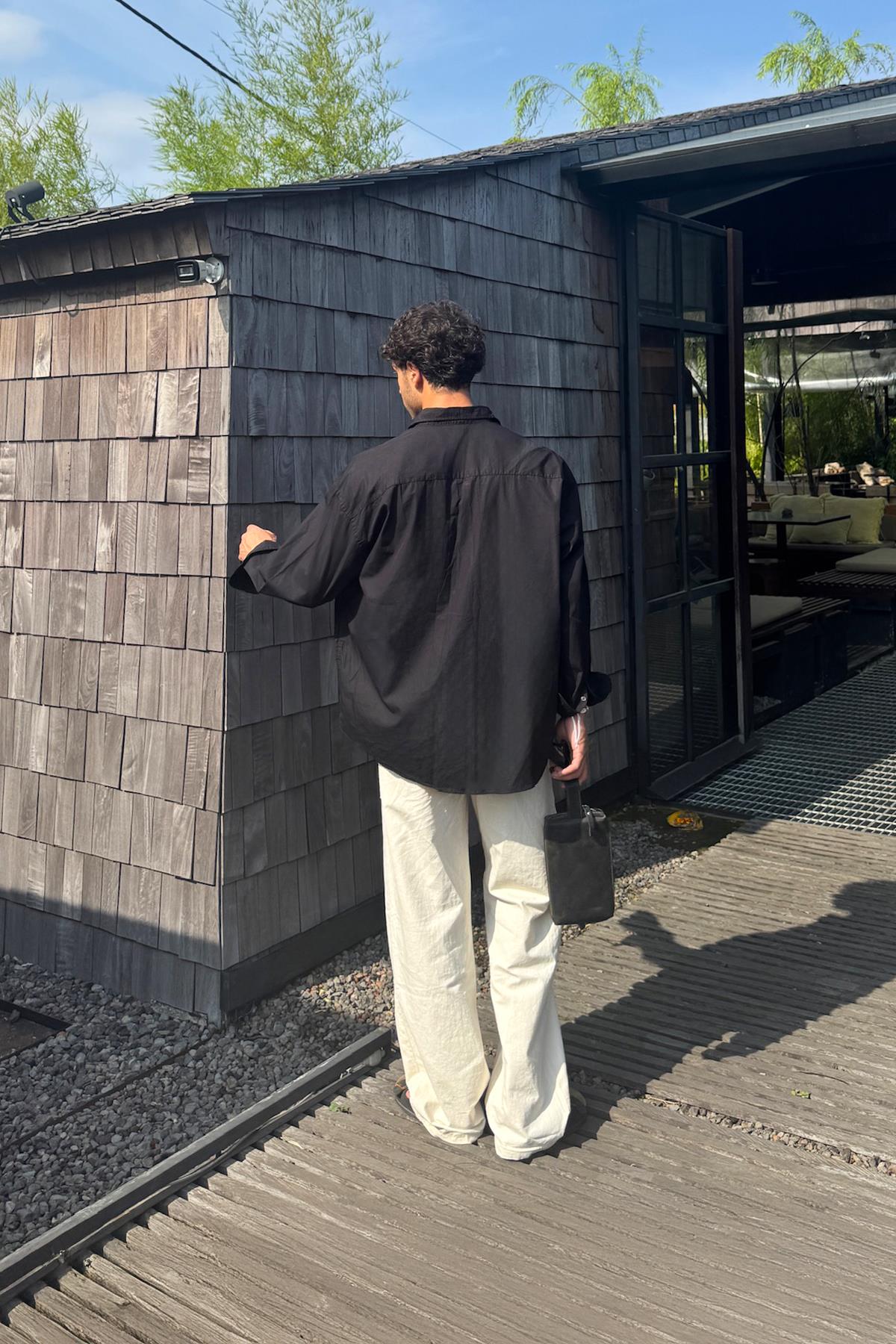 Ön Cepli Oversize Poplin Gömlek Siyah