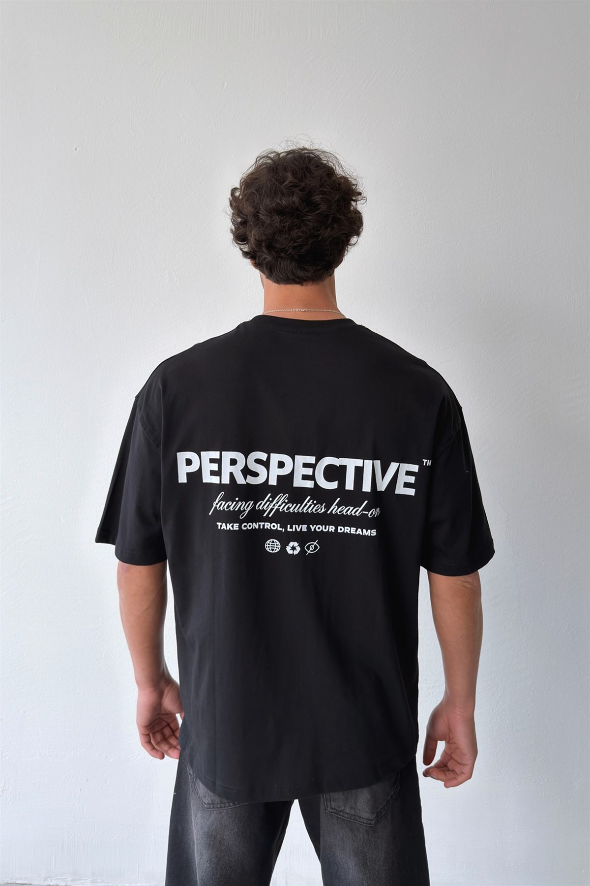 Perspective Baskılı Tişört