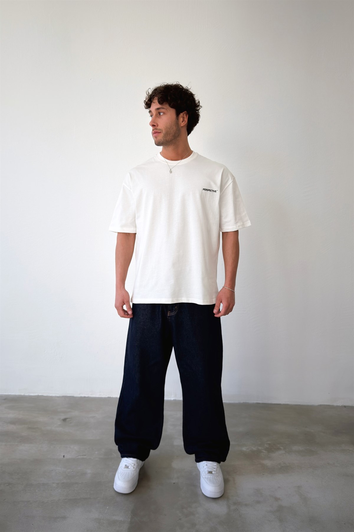 Perspective Baskılı Tişört