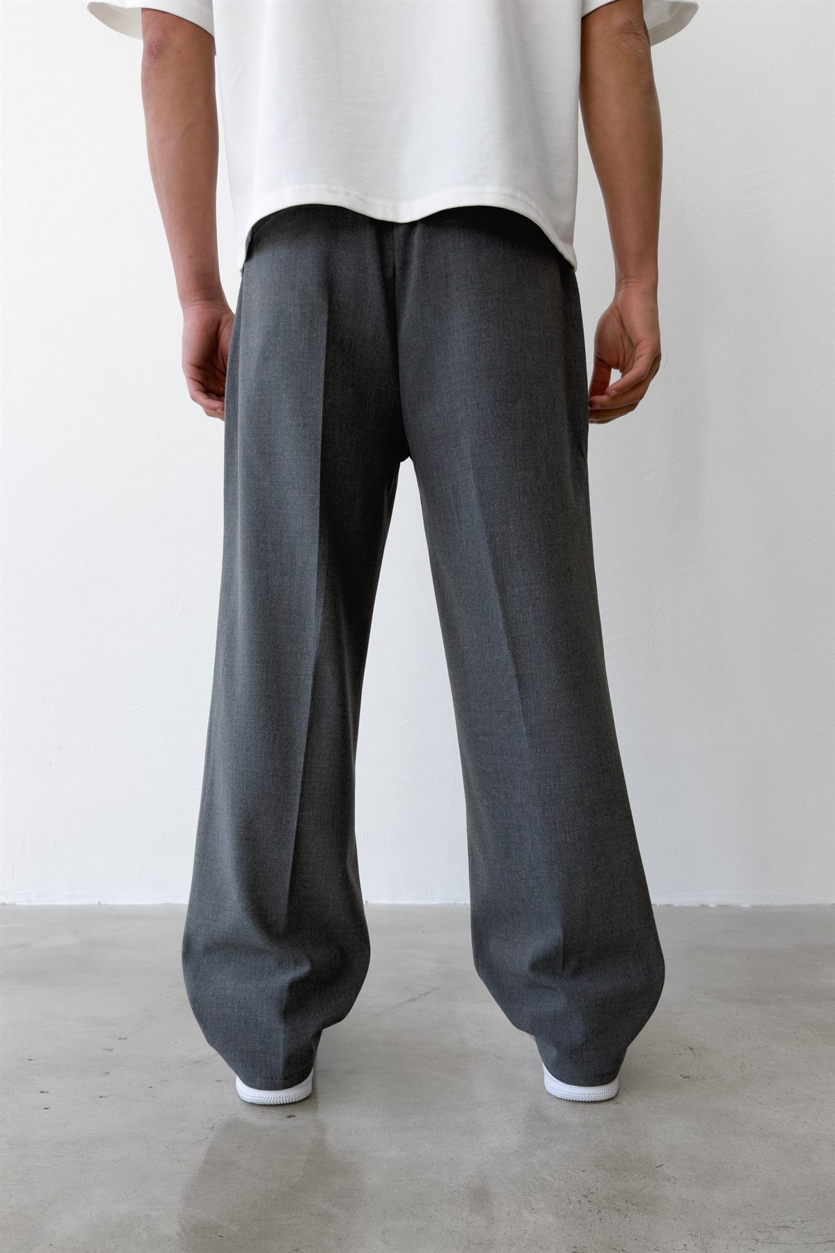 Pileli Baggy Fit Kumaş Koyu Gri Pantolon