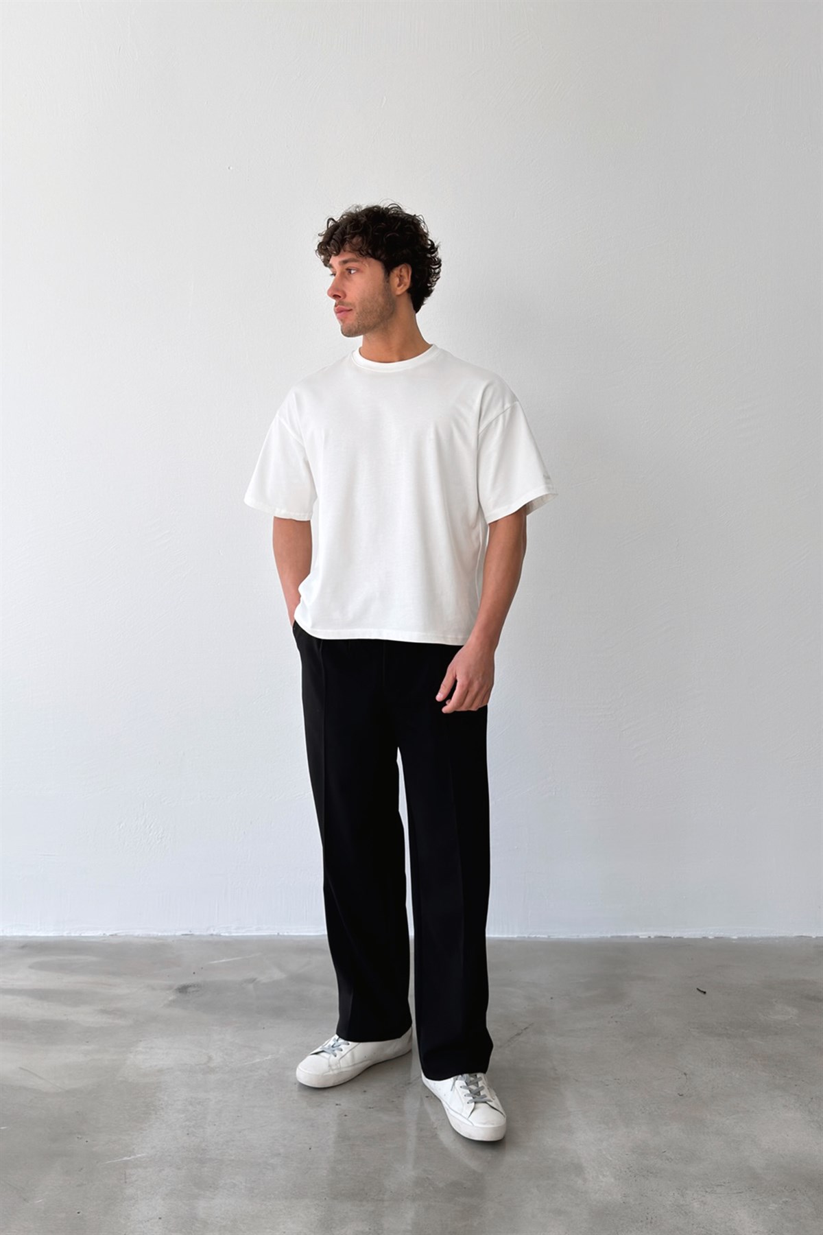 Pileli Baggy Fit Kumaş Siyah Pantolon