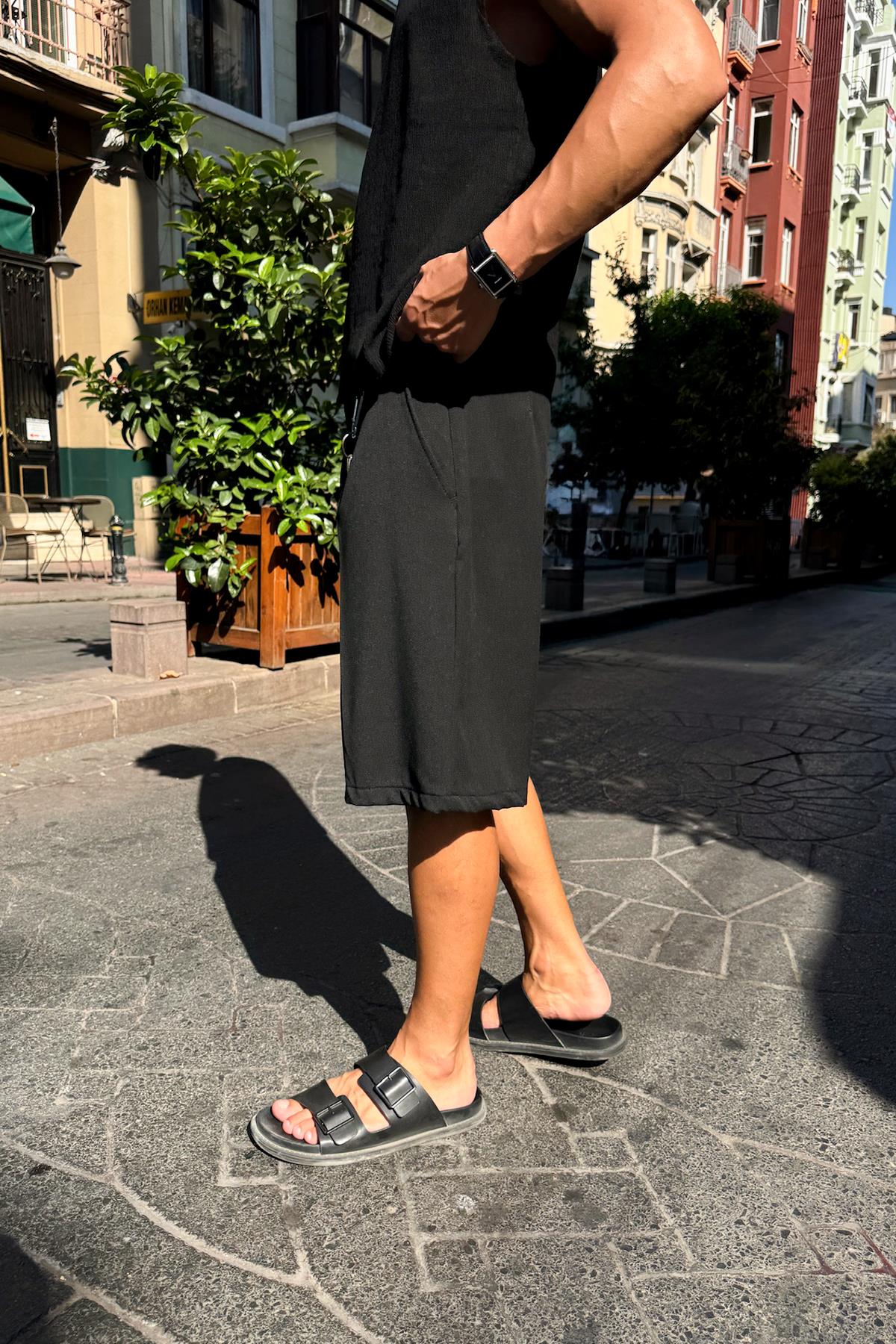 Pileli Siyah Kumaş Şort Siyah