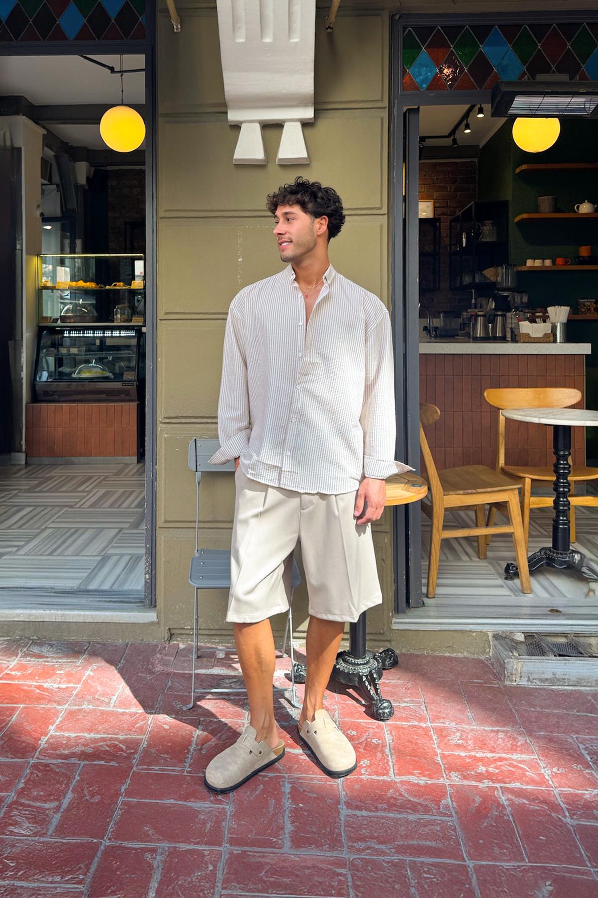 Pileli Kumaş Şort Bej