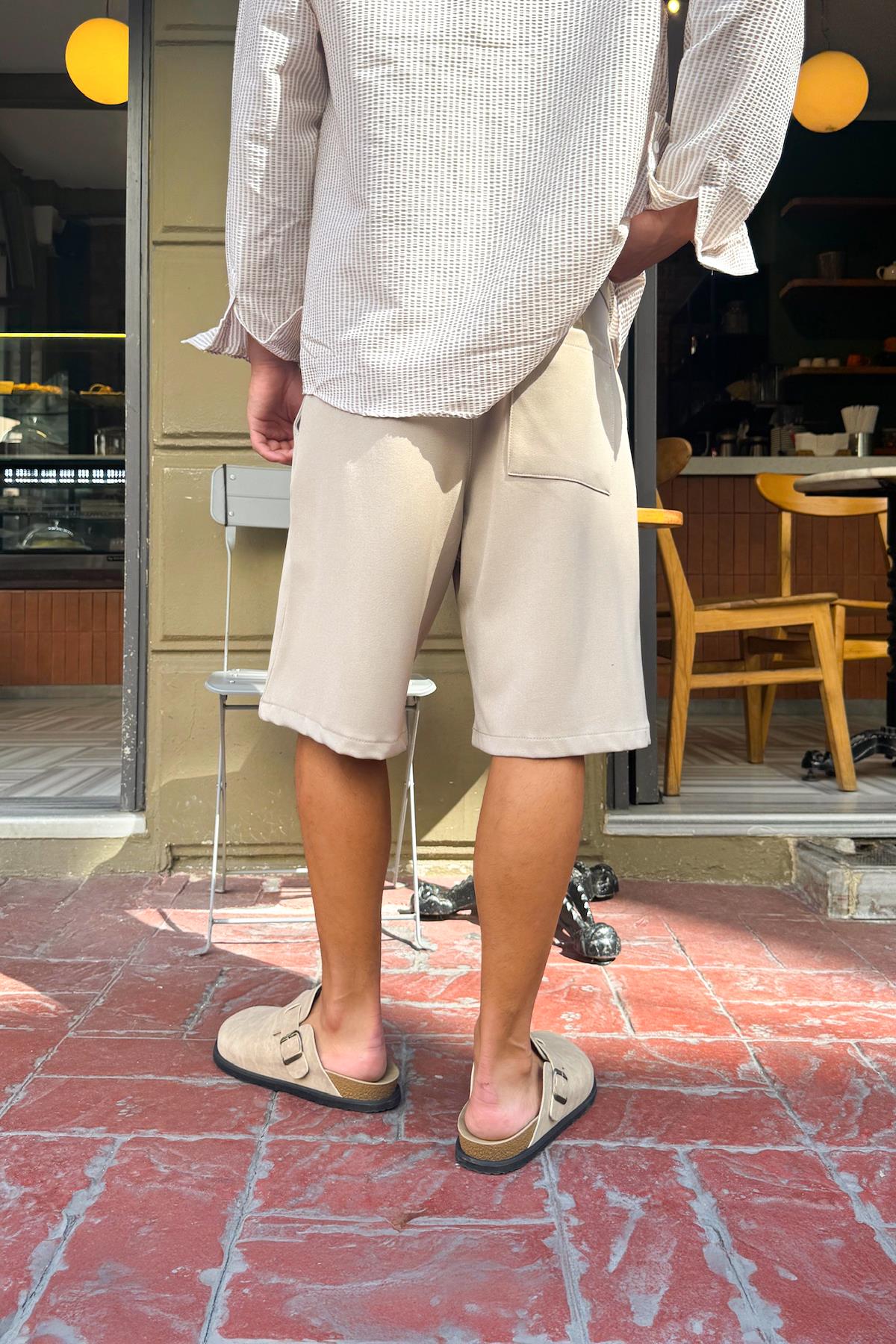 Pileli Kumaş Şort Bej