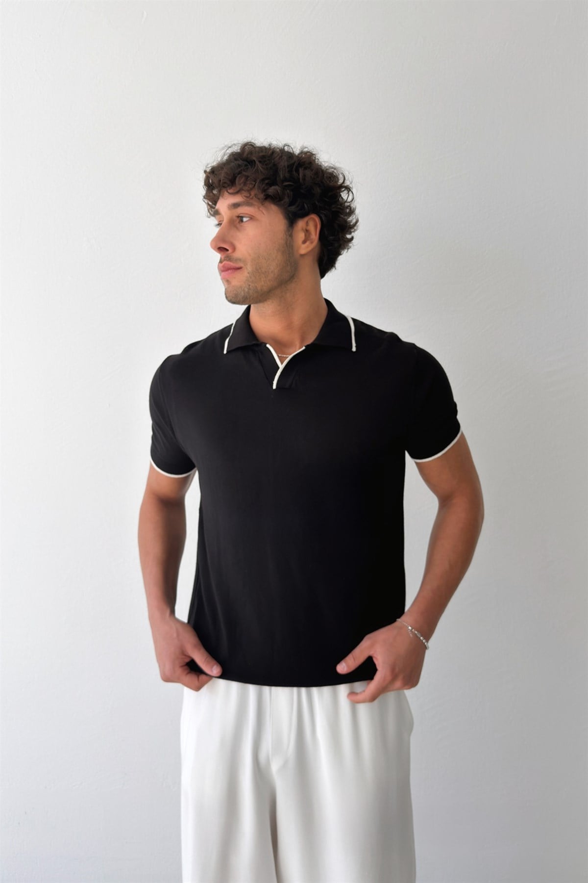 Polo Yaka Biyeli Triko Tişört