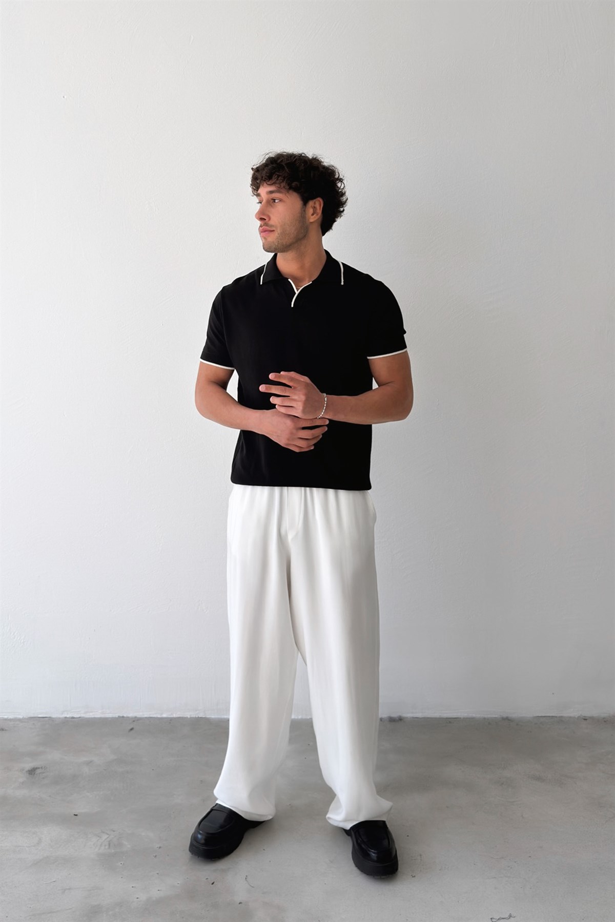 Polo Yaka Biyeli Triko Tişört