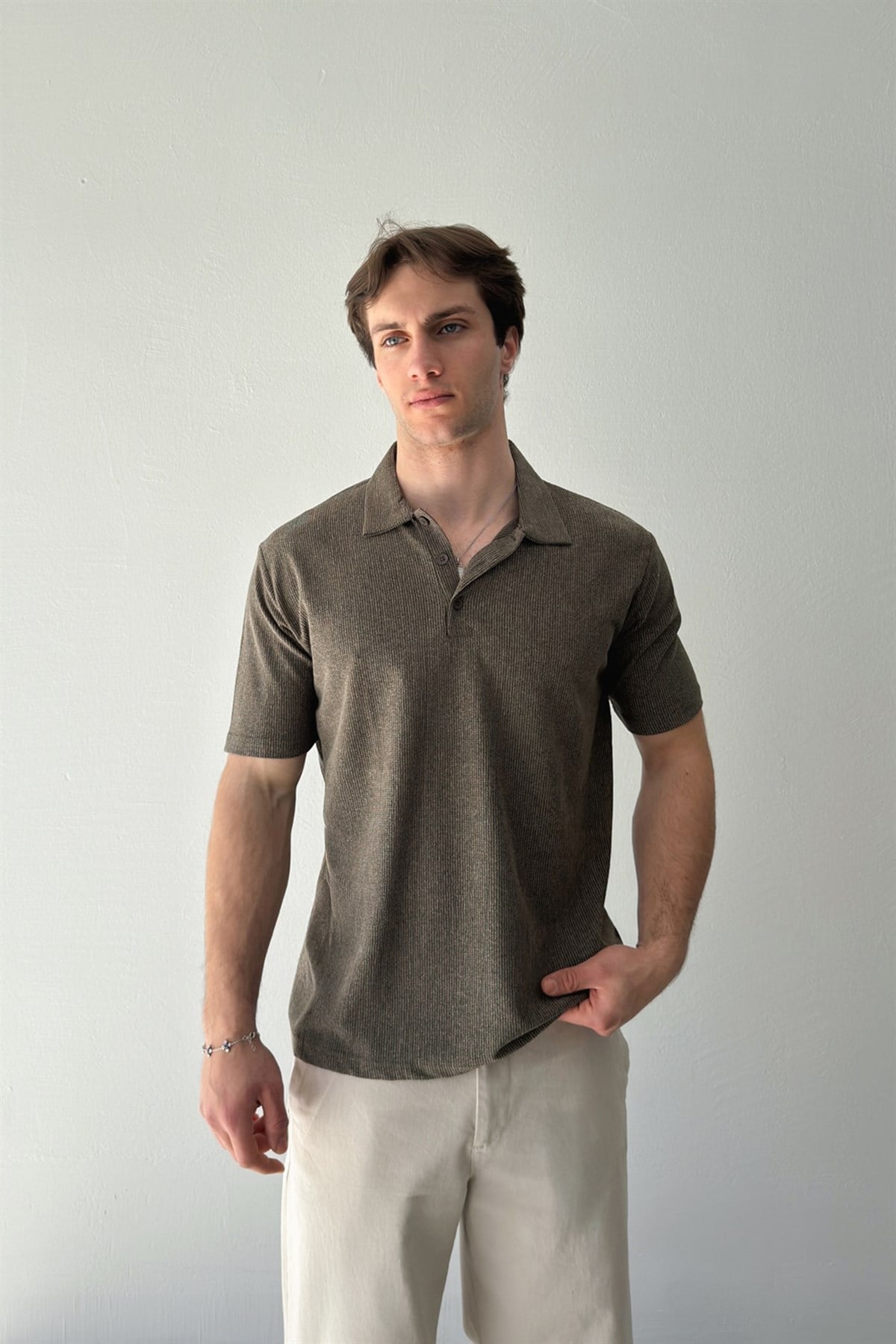 Polo Yaka Dokulu Tişört