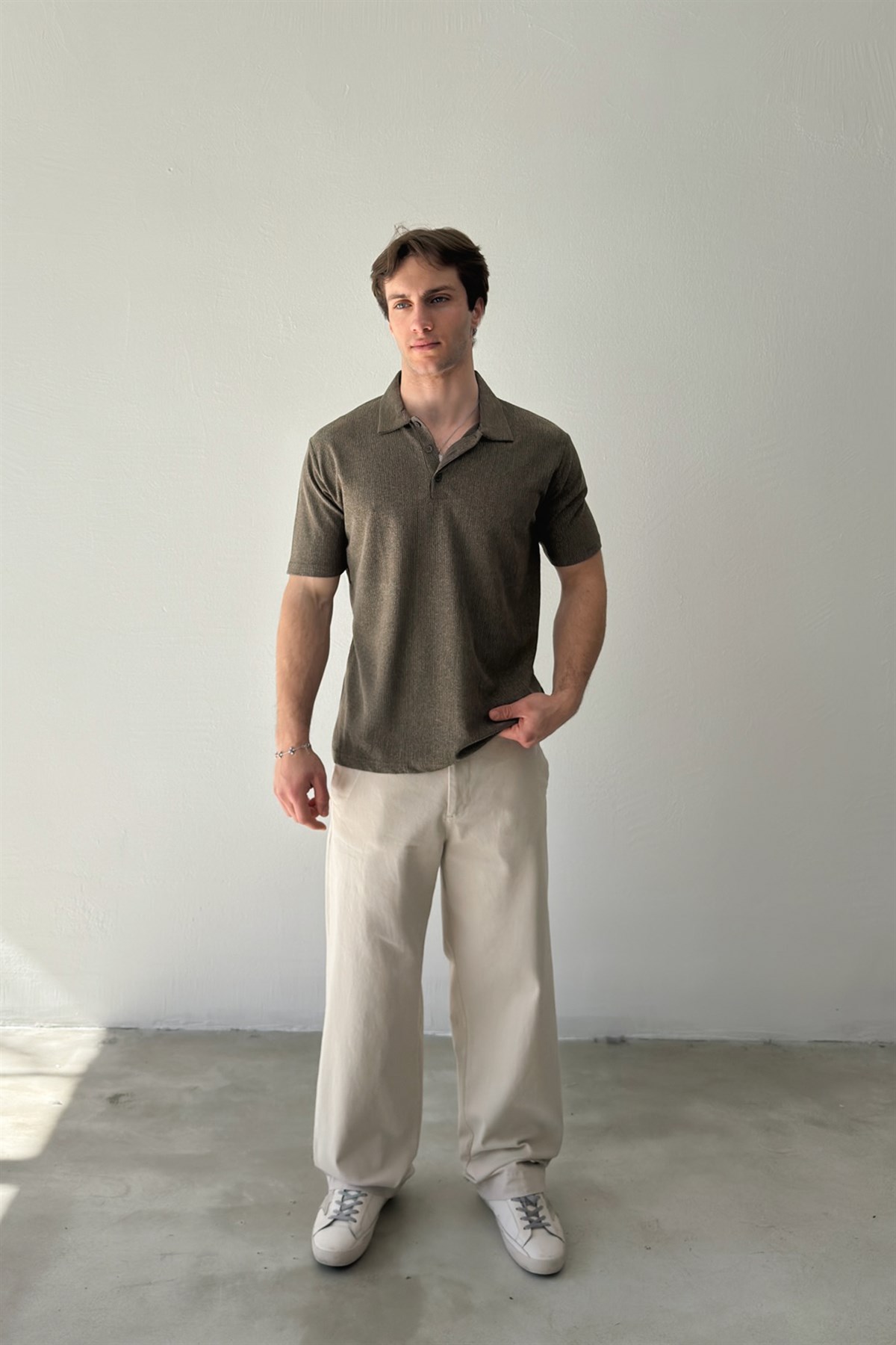 Polo Yaka Dokulu Tişört