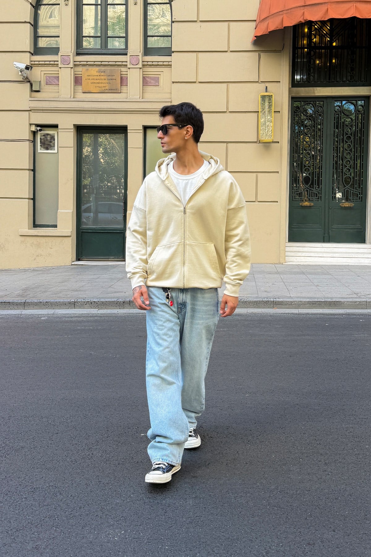 Cozy Diagonal Beıge Zip Up