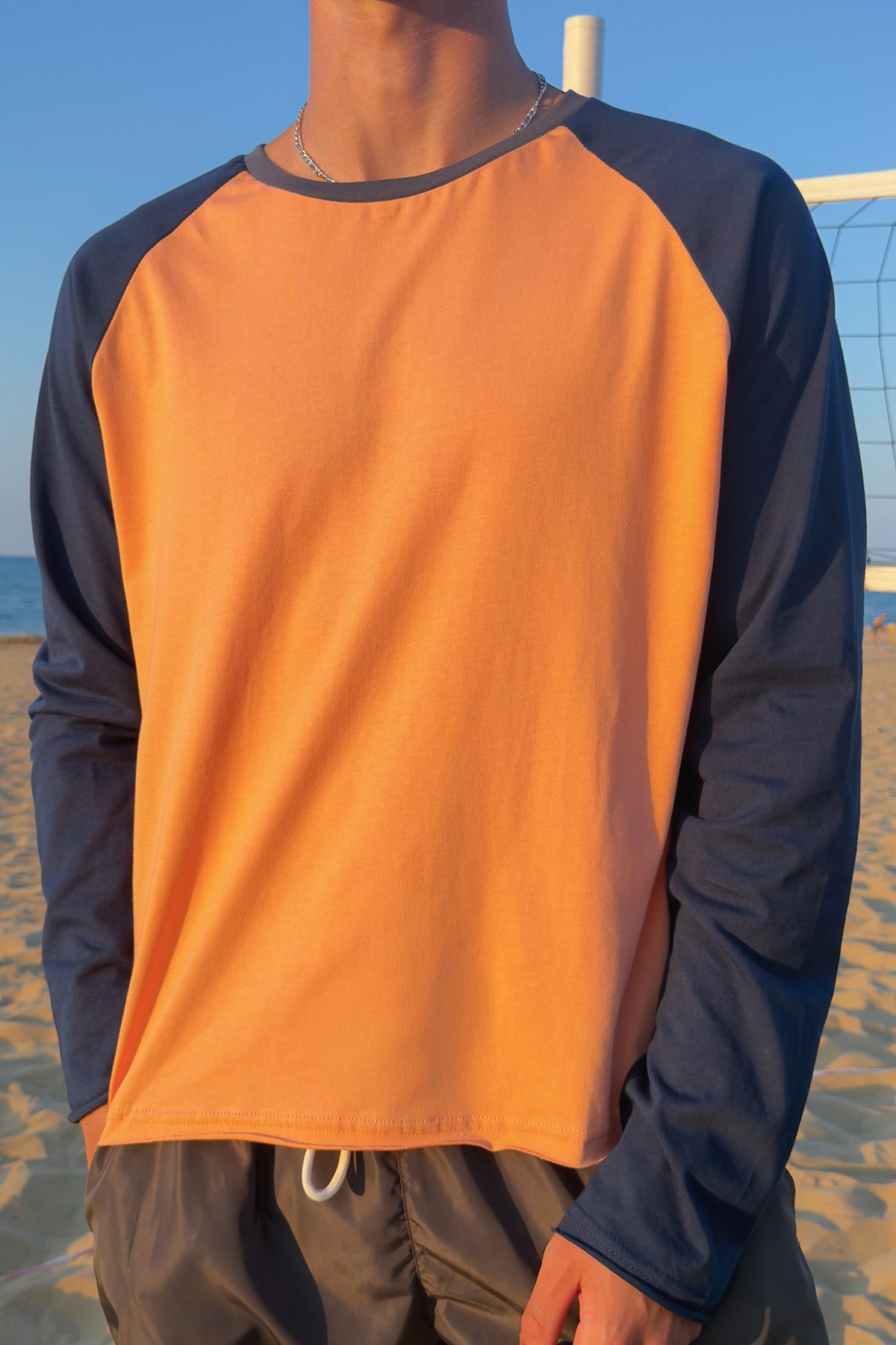 Color Block Longsleeve T-shirt