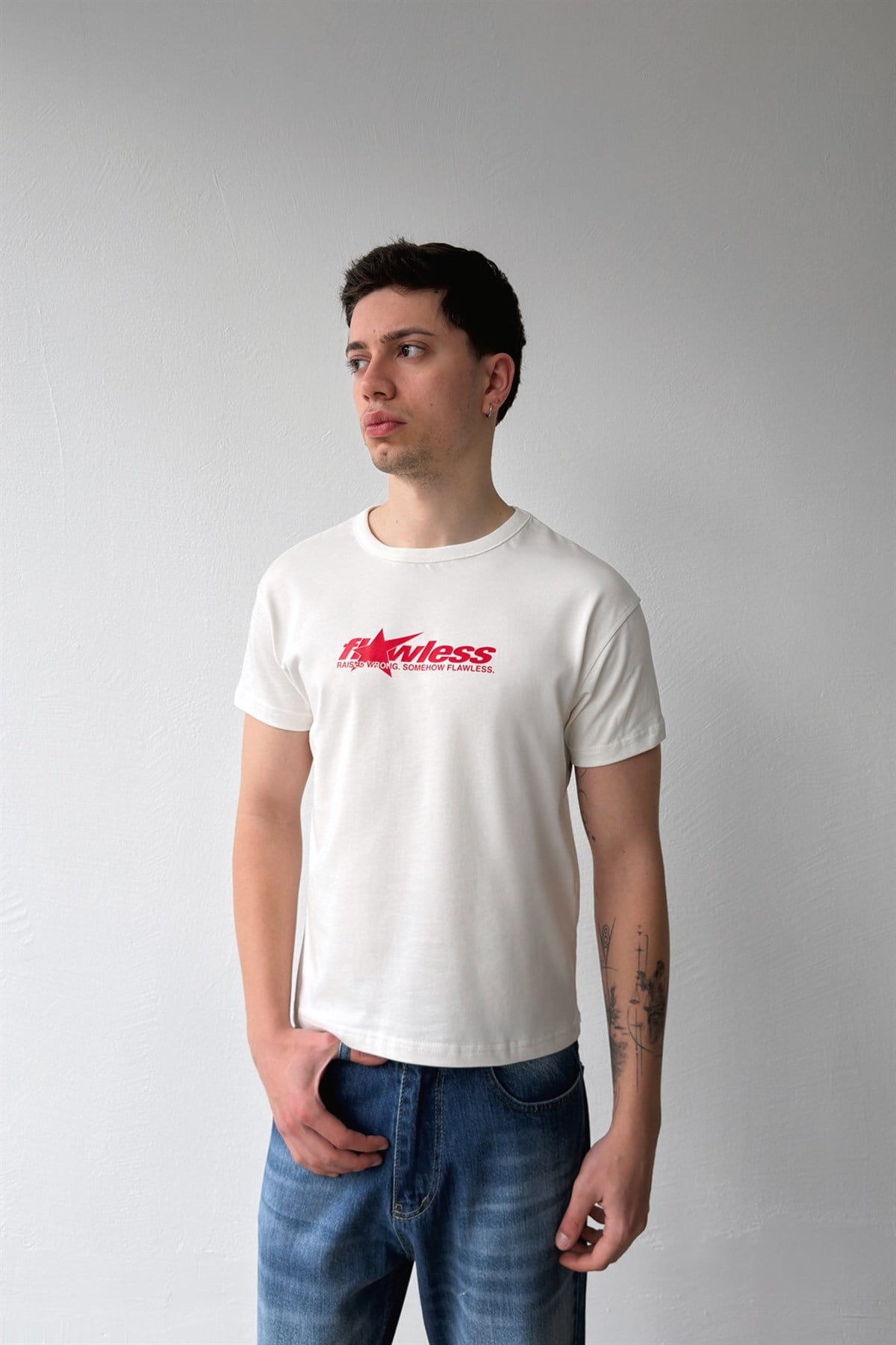 Raised Wrong Baskılı Tişört