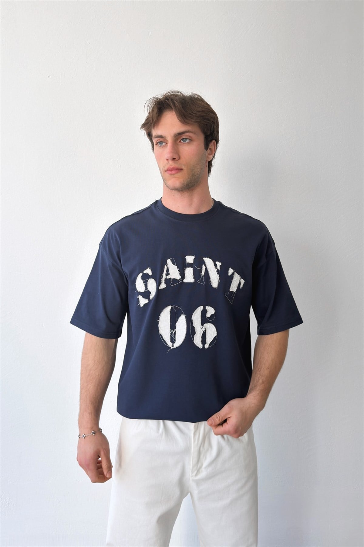 Saint Nakışlı Oversize Tişört