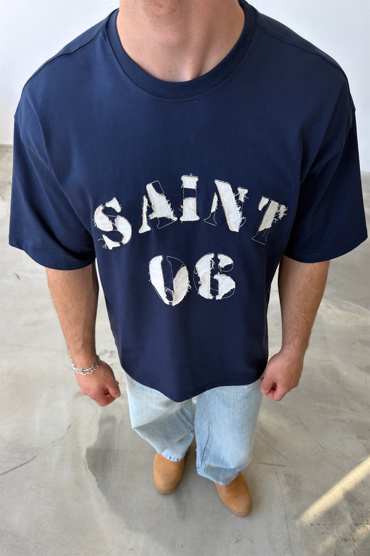 Saint Nakışlı Oversize Tişört
