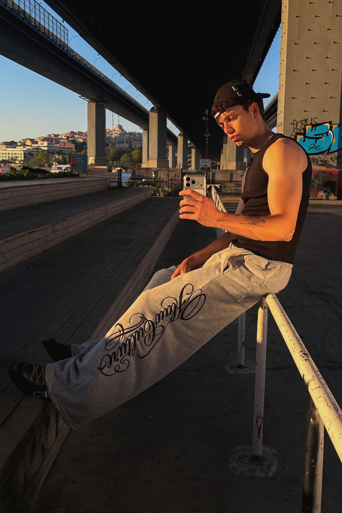 Script Ayarlanabilir Gri Melanj Baggy Eşofman Altı