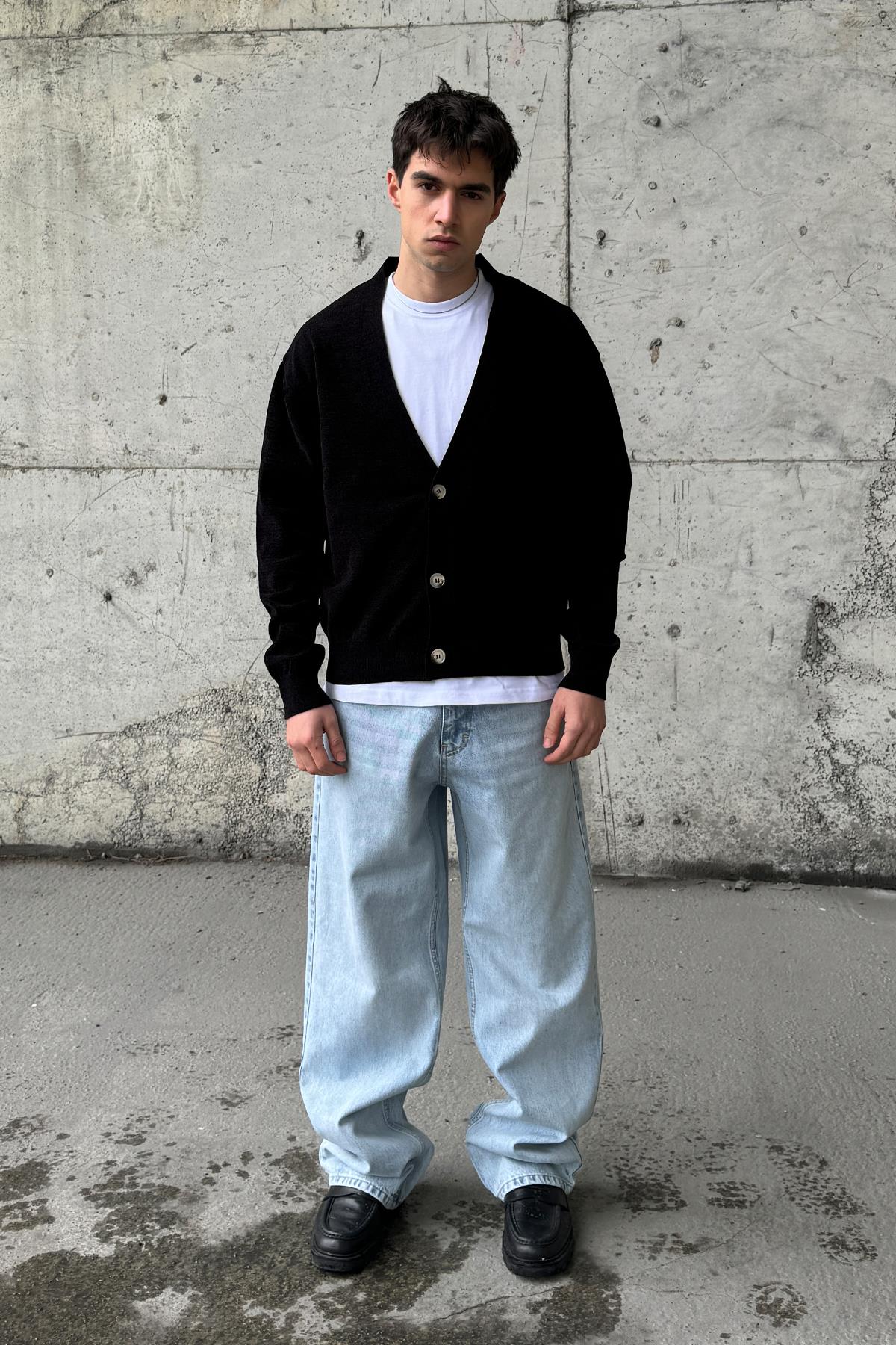 Soldurma Detaylı Baggy Jean Buz Mavi