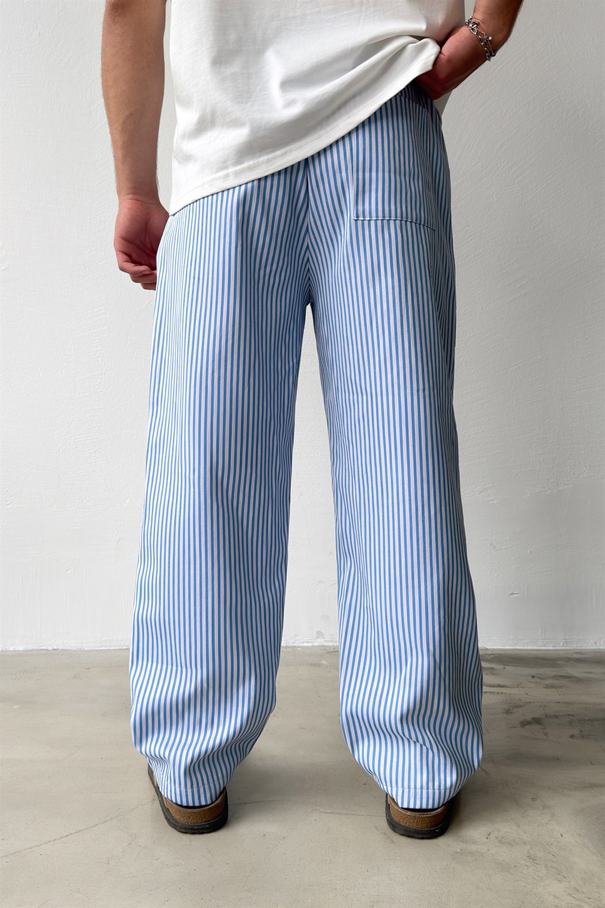 Striped Relaxed Fit Pantolon