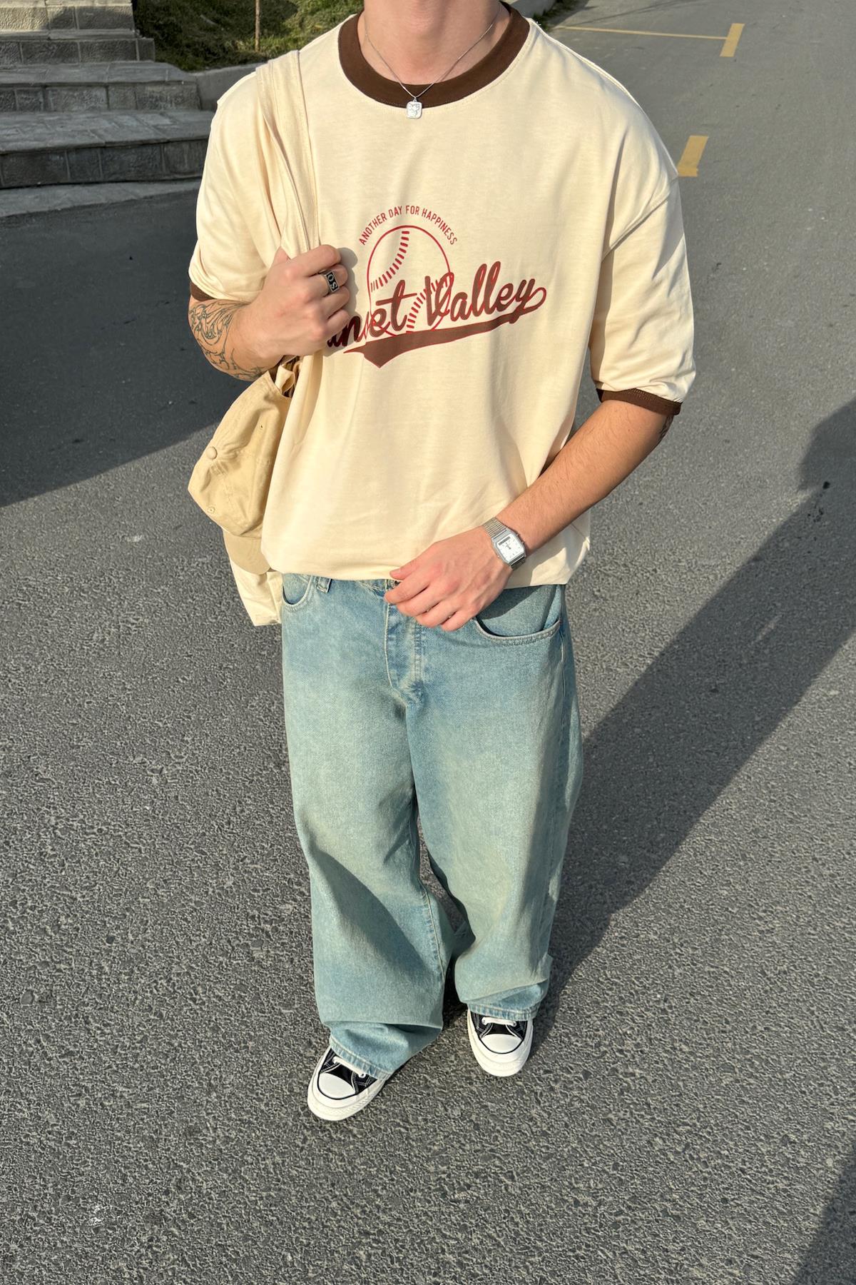 Sunset Valley Baskılı Oversize Tişört Bej