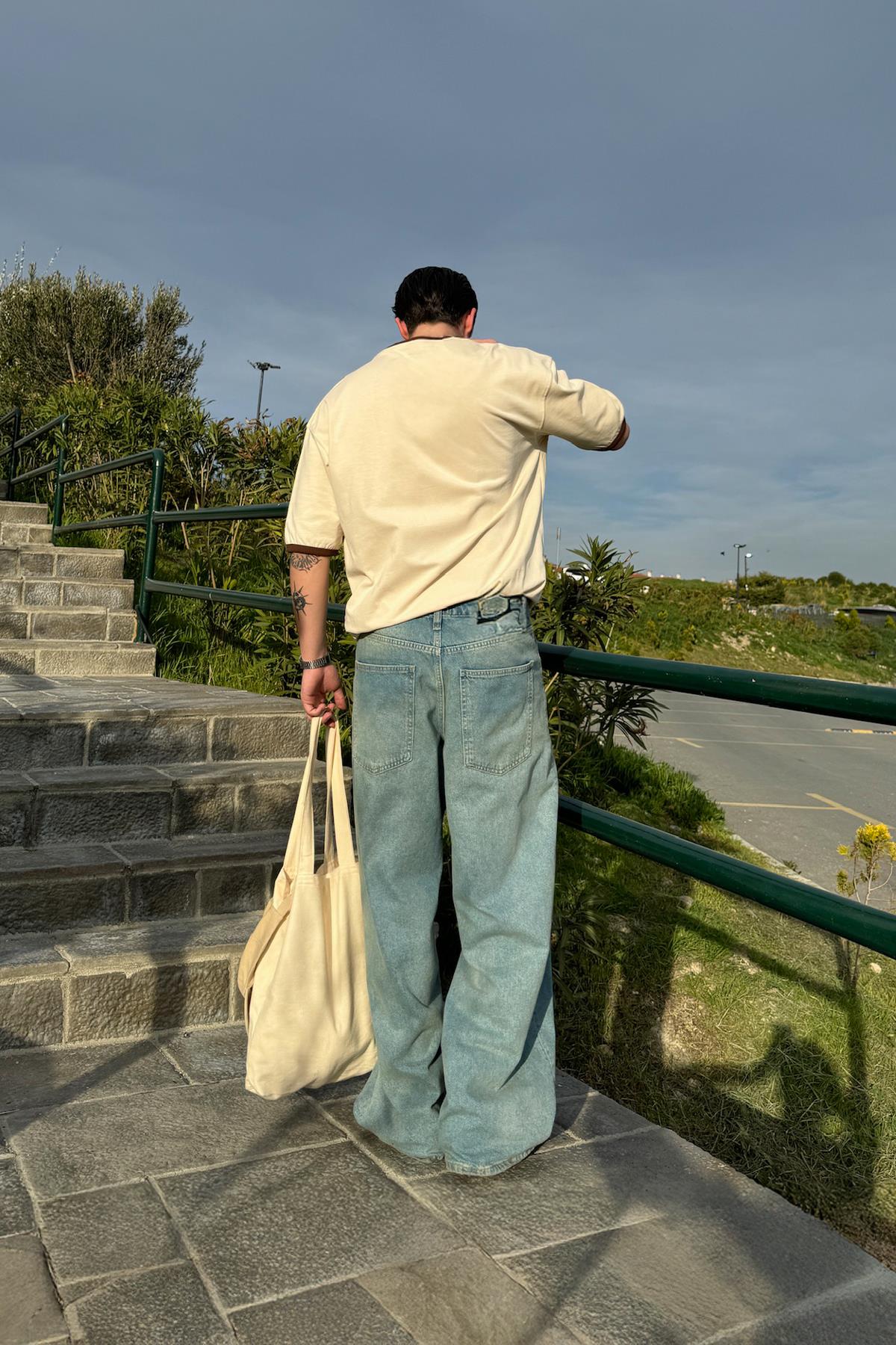 Sunset Valley Baskılı Oversize Tişört Bej