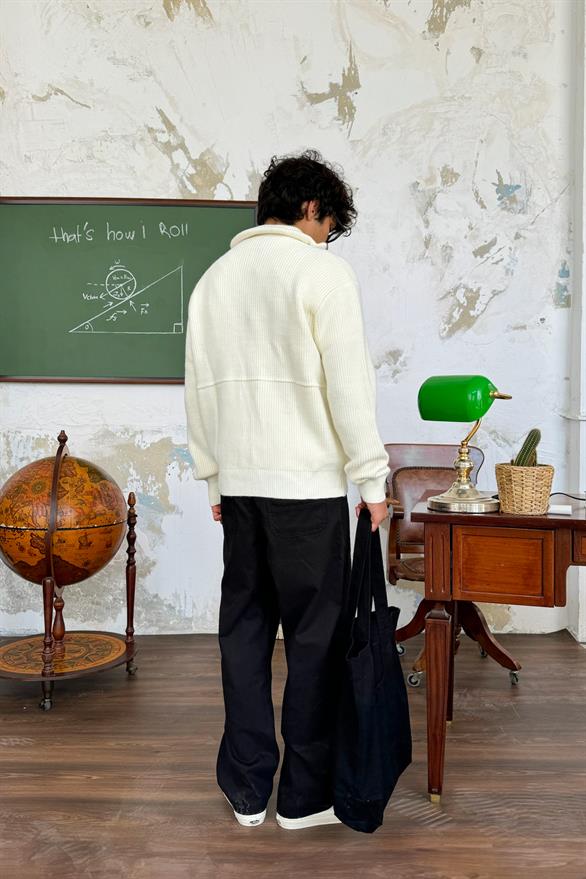 Uneffected Nakışlı Ekru Triko Hırka