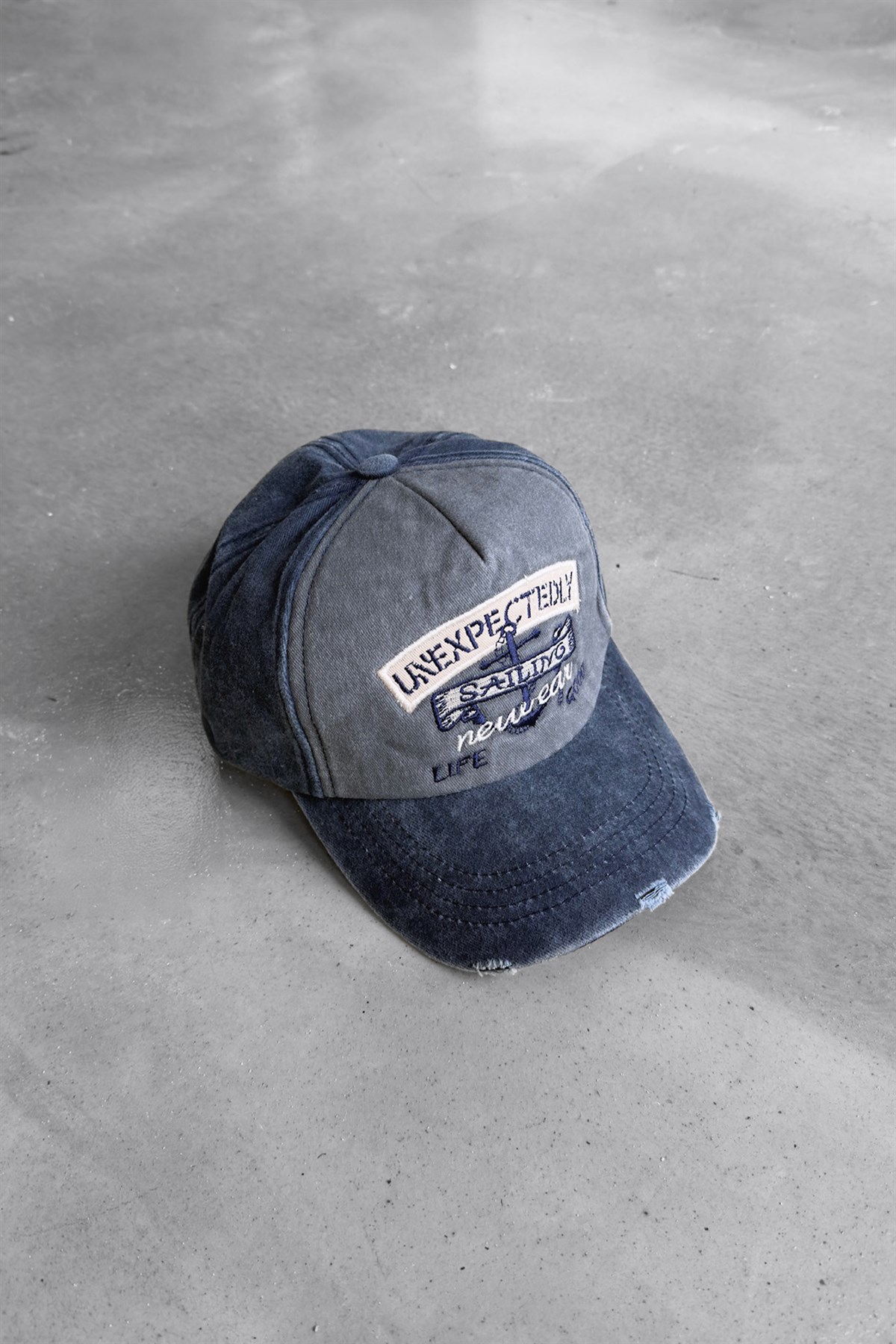 Unexpectedly Nakışlı Şapka