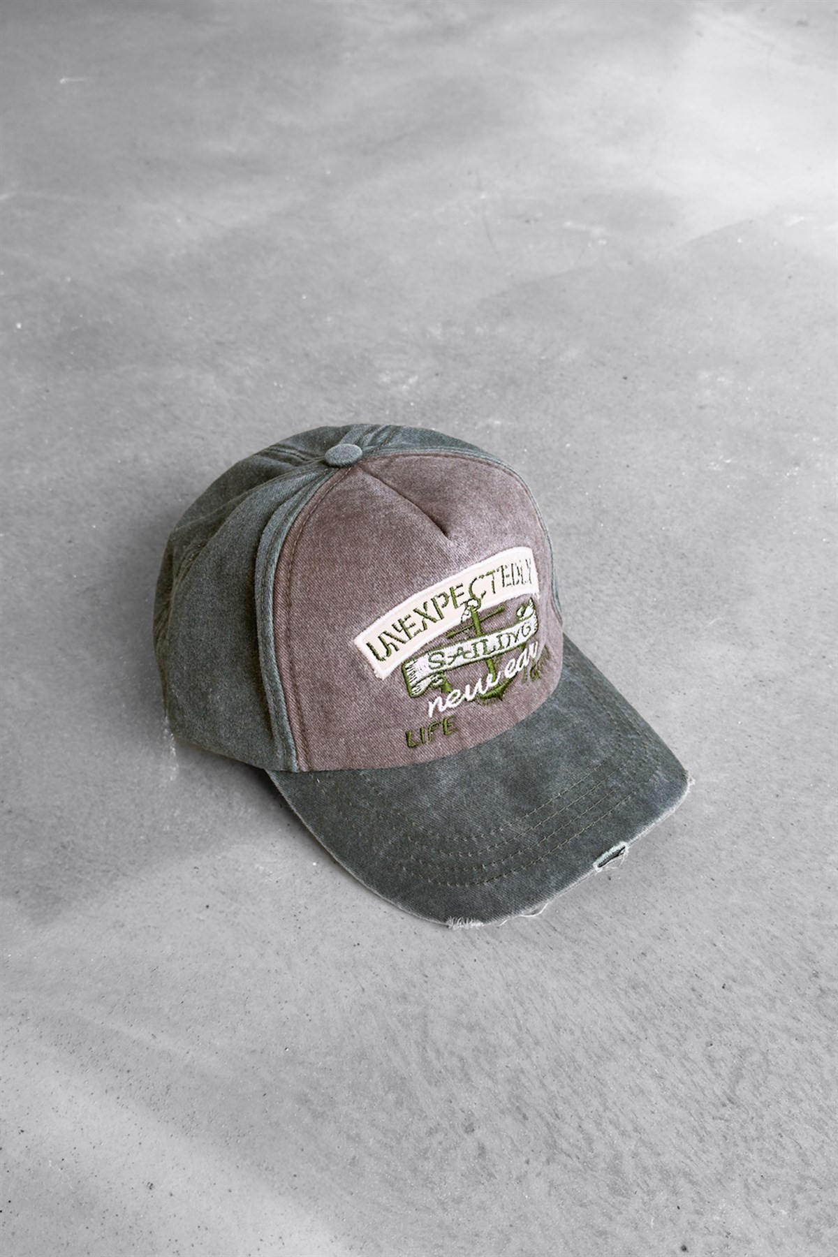 Unexpectedly Nakışlı Şapka