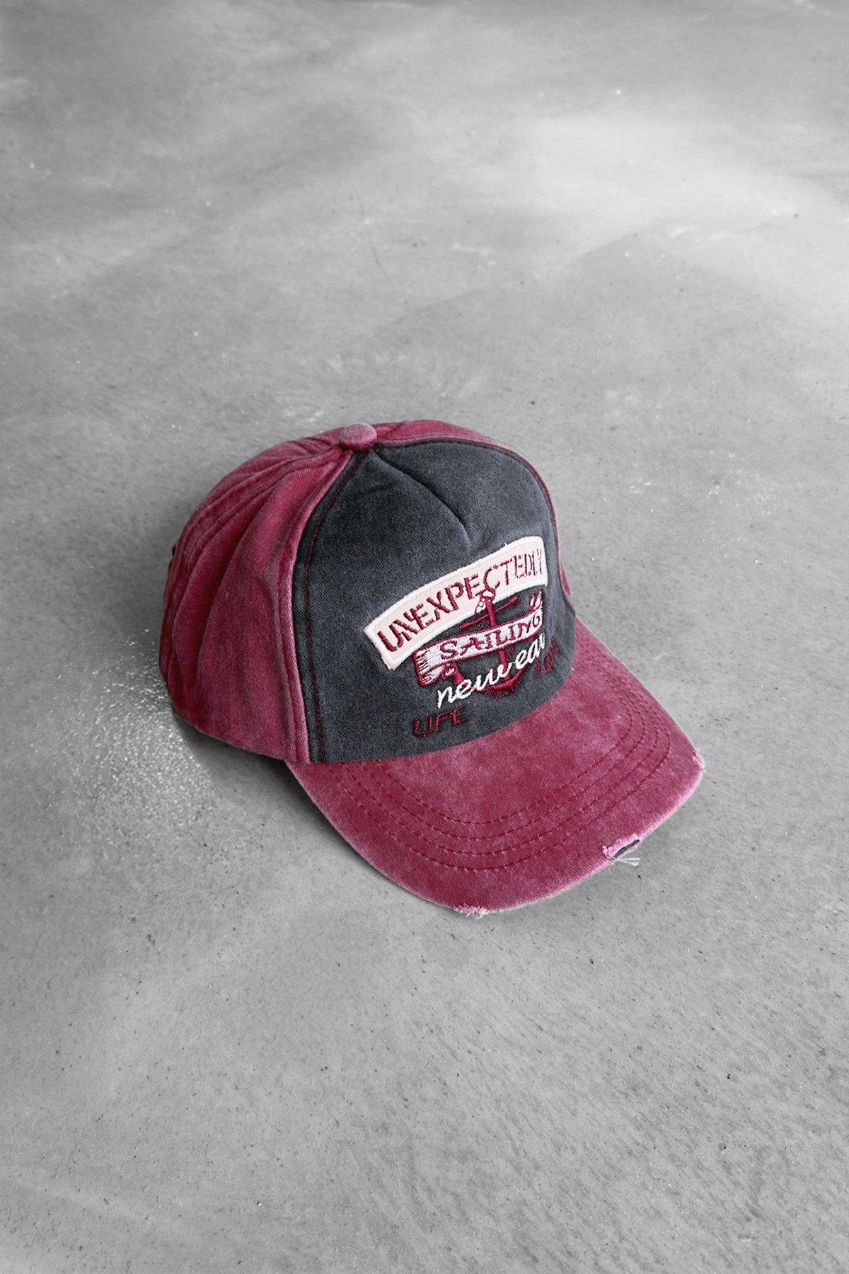 Unexpectedly Nakışlı Şapka