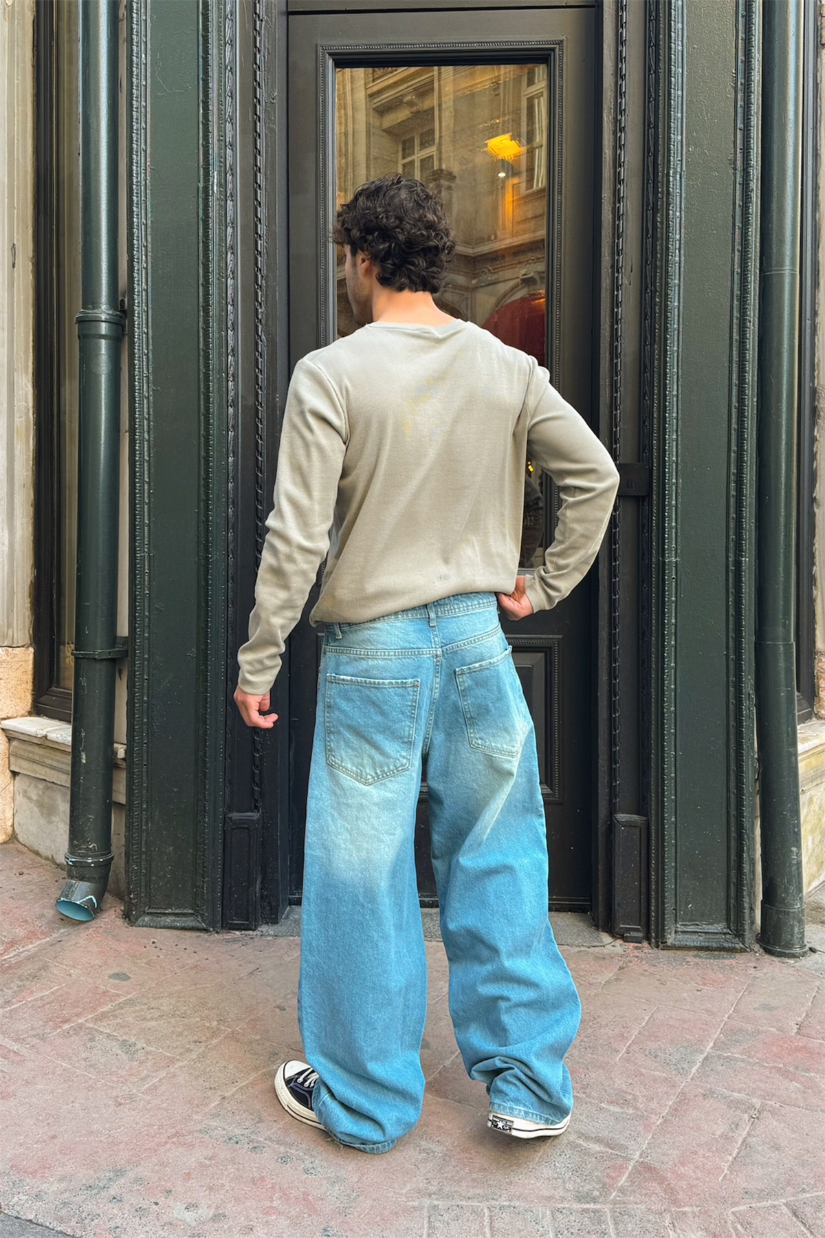 Uzun Kollu Düğmeli Tişört