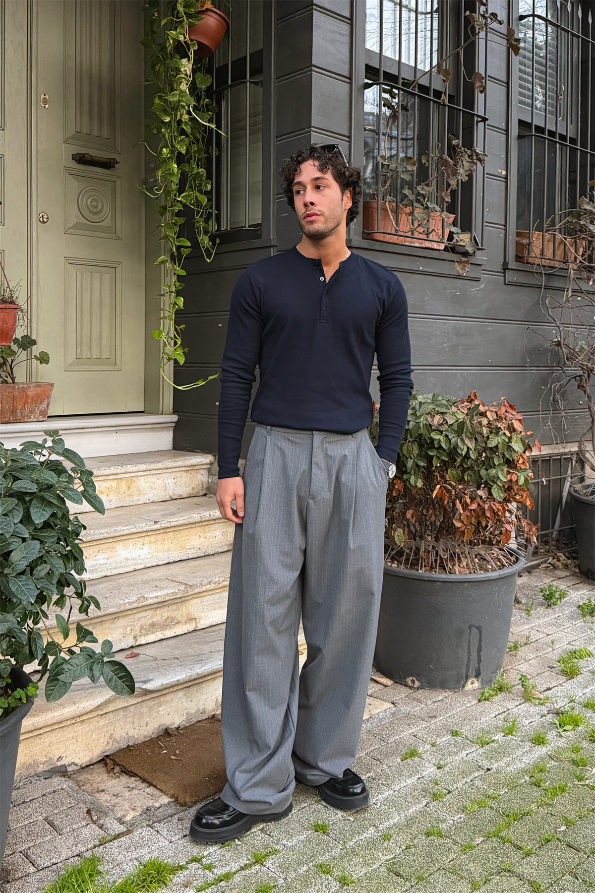 Uzun Kollu Düğmeli Tişört