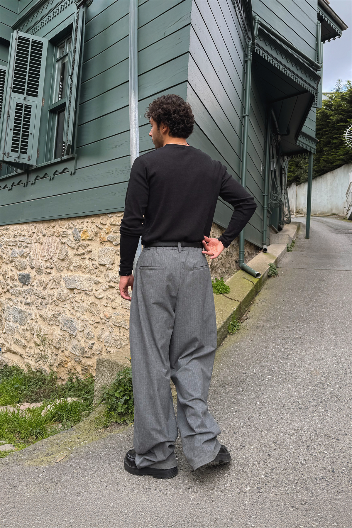 Uzun Kollu Düğmeli Tişört