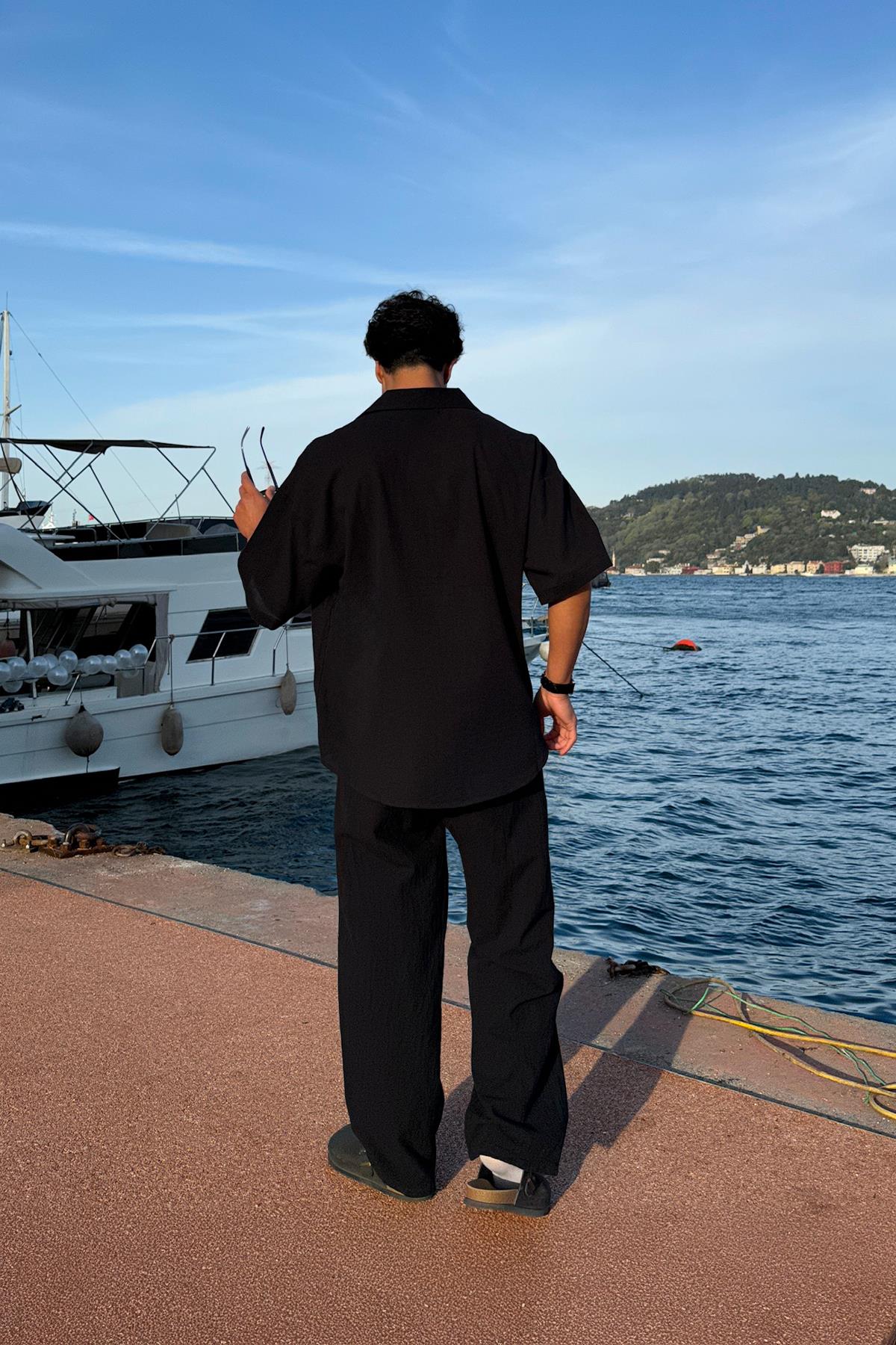 V Yaka Siyah Oversize Kısa Kol Keten Gömlek