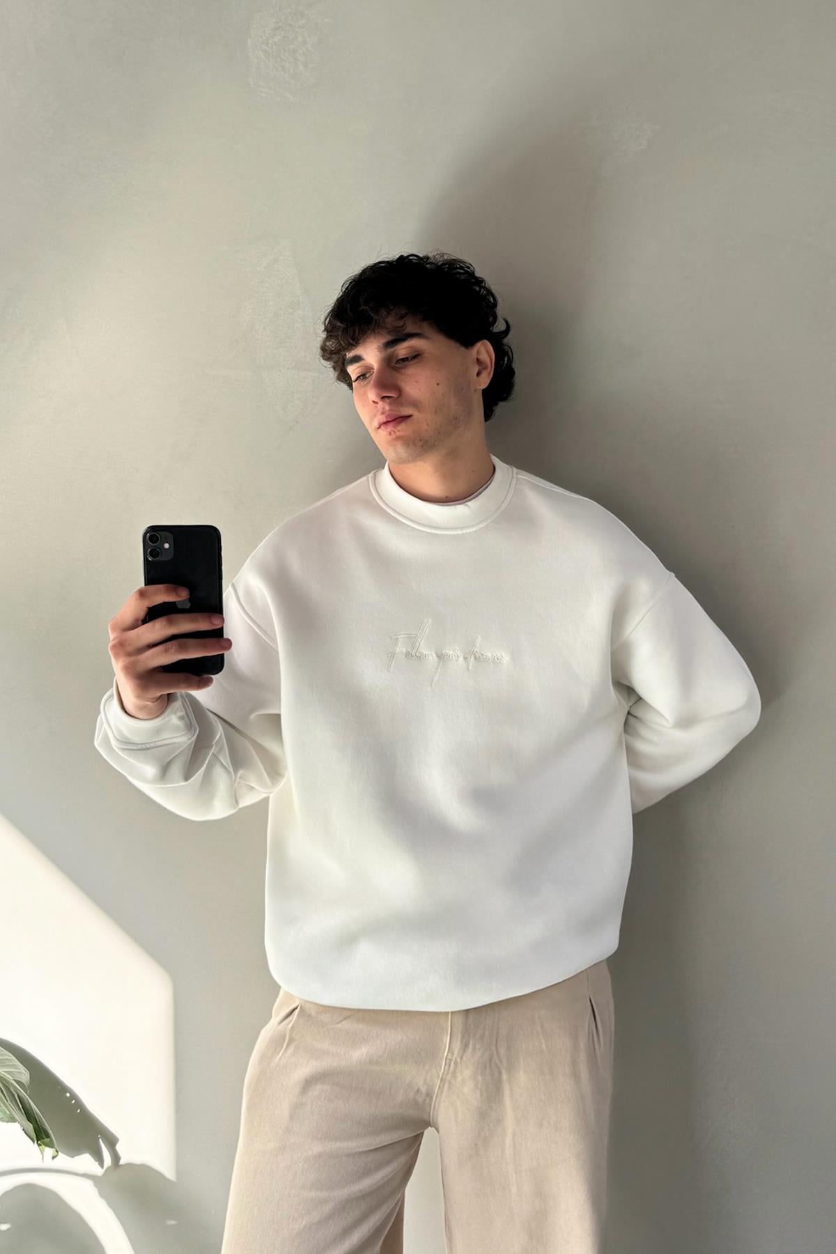 Waste Never Sırt Nakışlı Oversize Sweatshirt