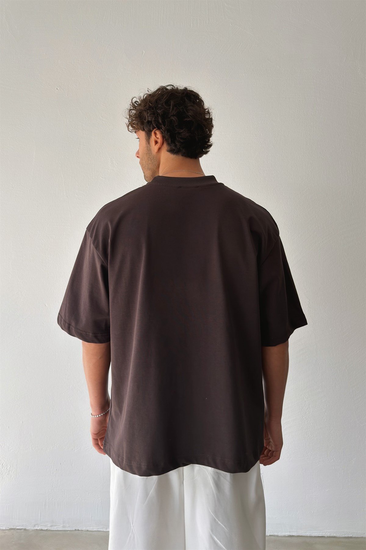 Yaka Baskılı Tişört