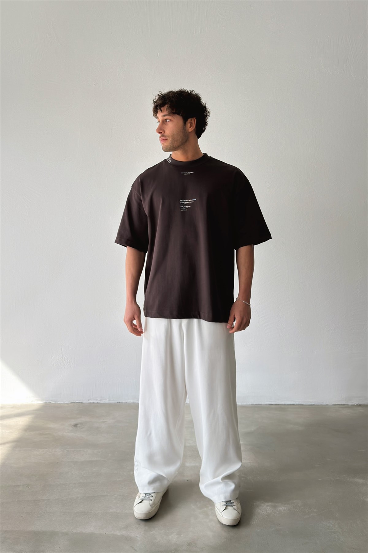 Yaka Baskılı Tişört