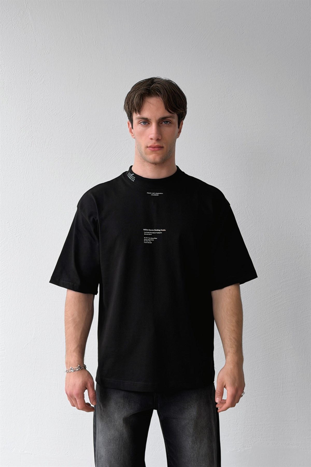 Yaka Baskılı Tişört