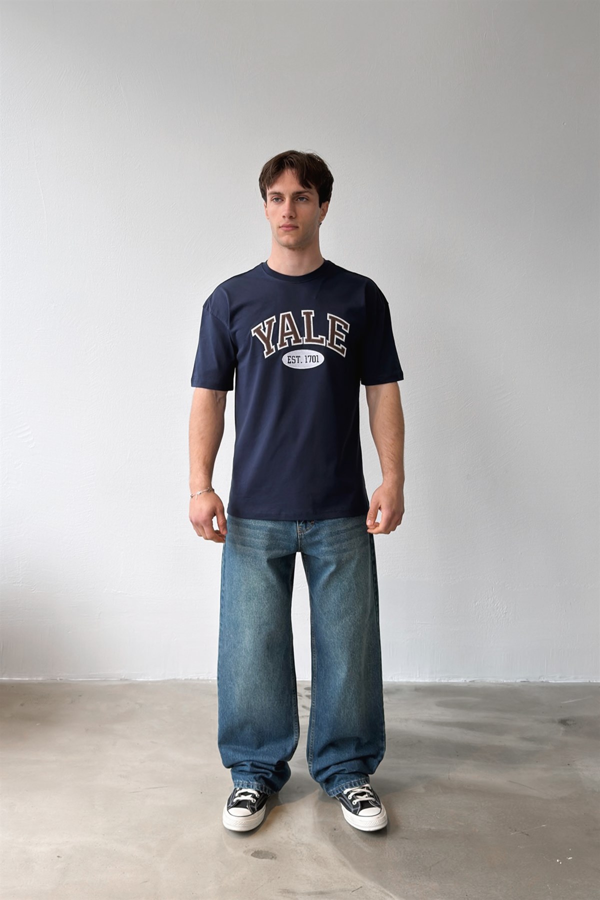 Yale Nakışlı Tişört
