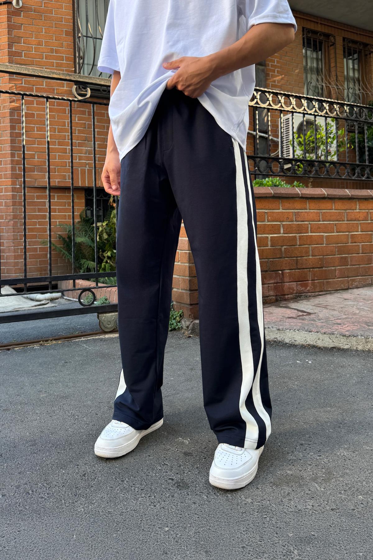 Yan Şerit Detay Lacivert Eşofman Altı Lacivert