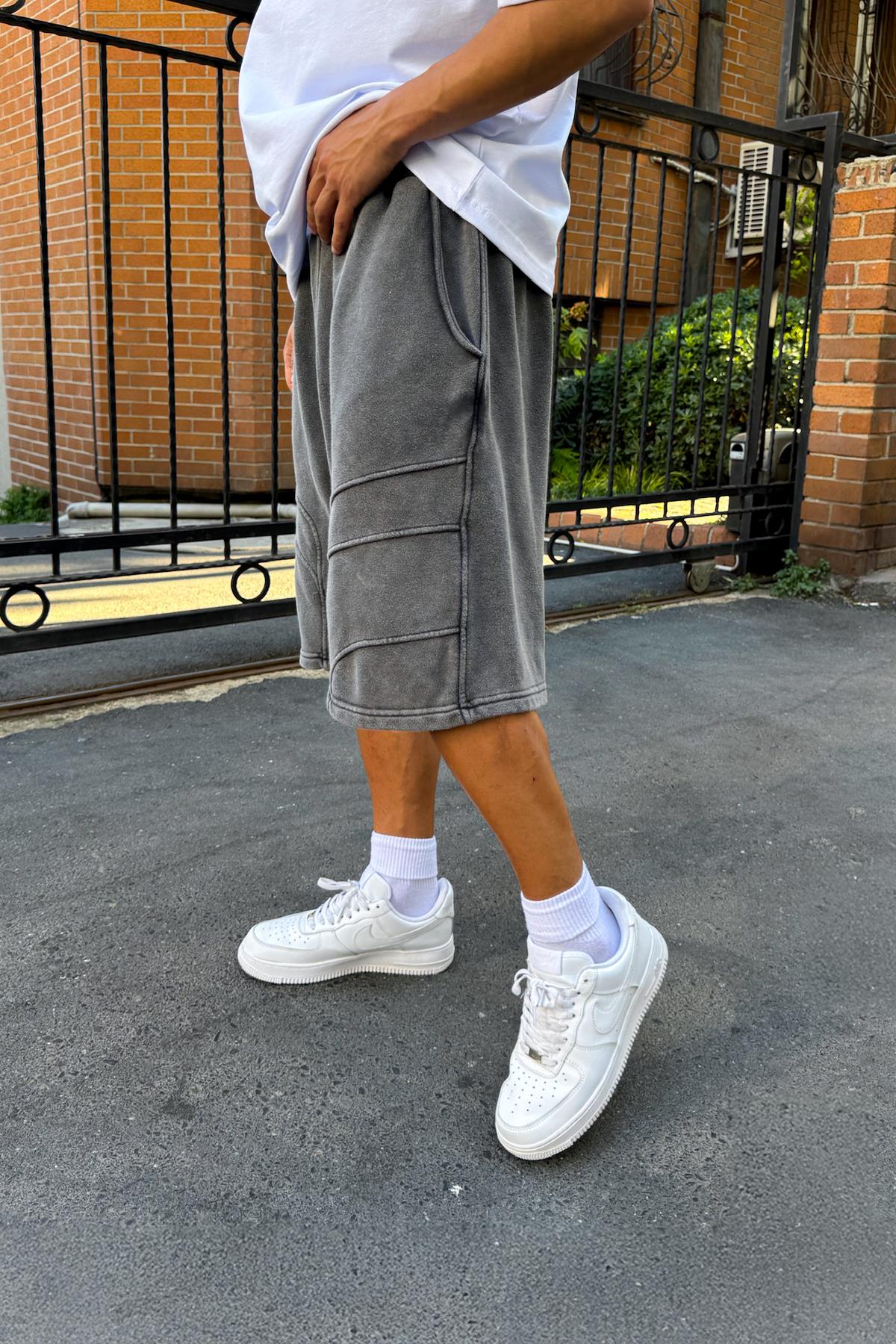 Yıkamalı Bel Lastikli Şort Siyah