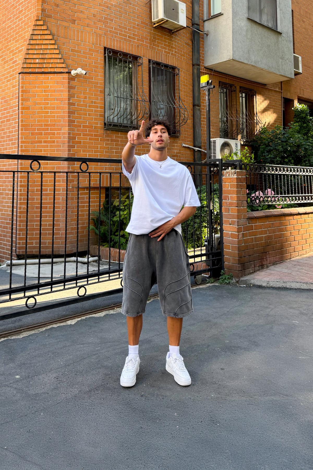 Yıkamalı Bel Lastikli Şort Siyah