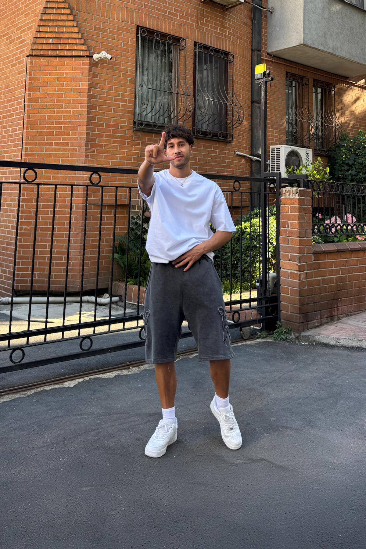 Yıkamalı Bel Lastikli W Nakışlı Şort Antrasit