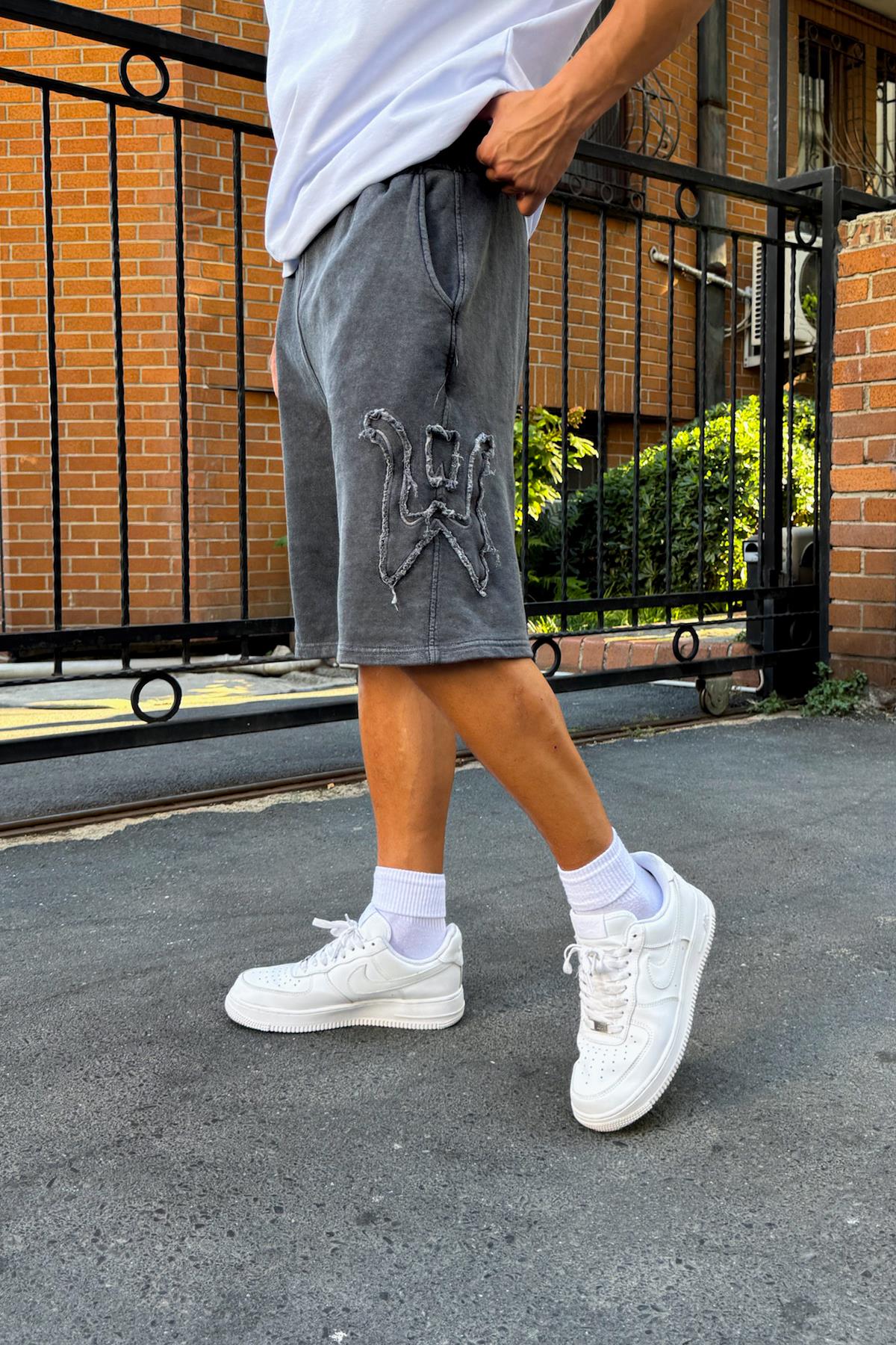 Yıkamalı Bel Lastikli W Nakışlı Şort Antrasit