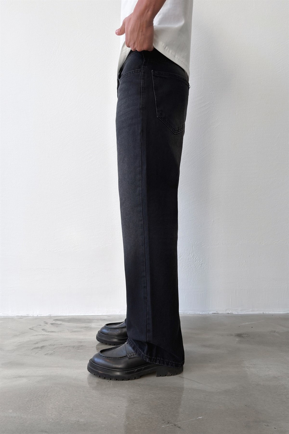 Smoke Fade Flare Fit Jean